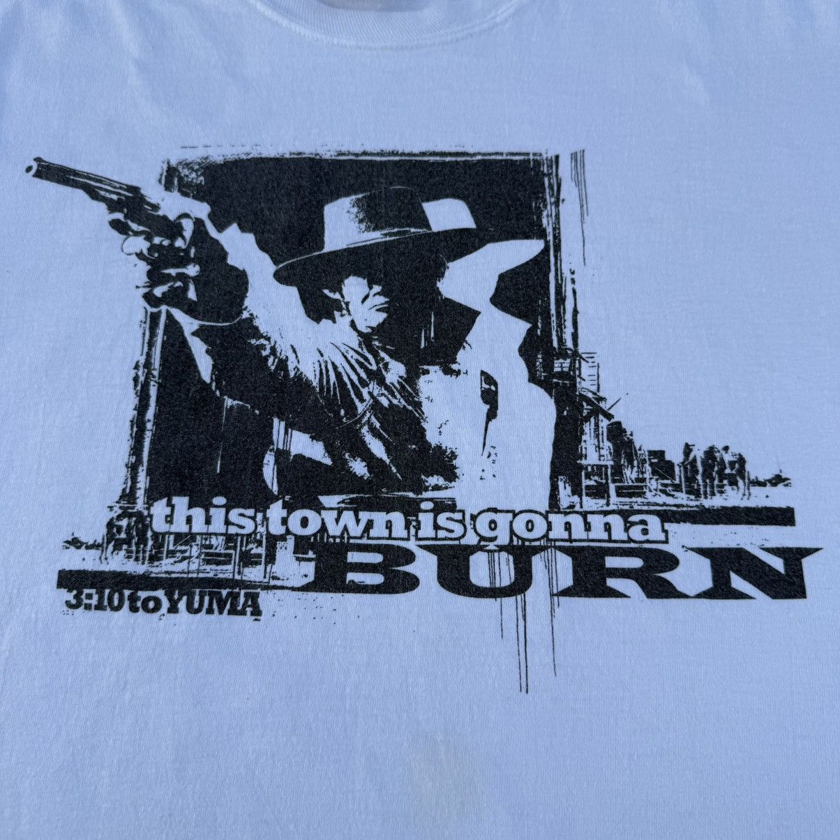 Vintage Vintage Original 3:10 TO YUMA 2007 Promo T-Shirt Size XL Size US XL / EU 56 / 4 - 6 Thumbnail