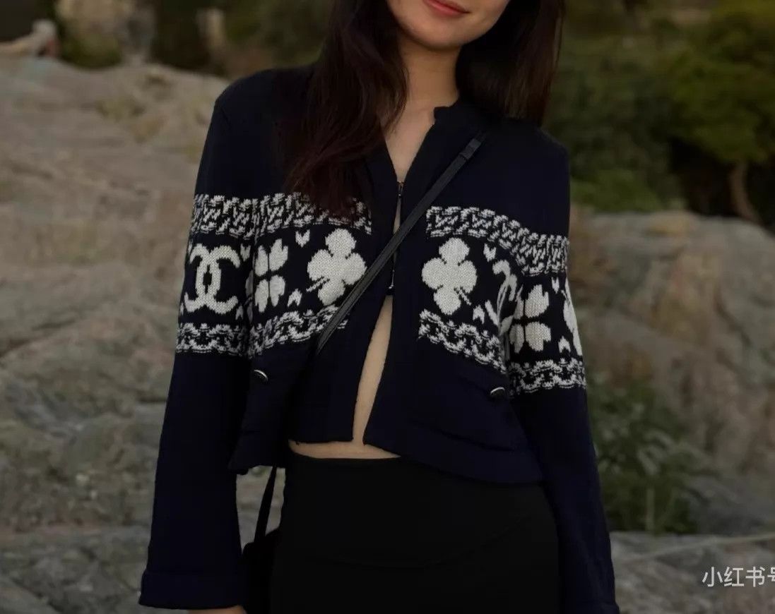 Chanel Chanel Classic 42 Jacket Size M / US 6-8 / IT 42-44 - 9 Thumbnail