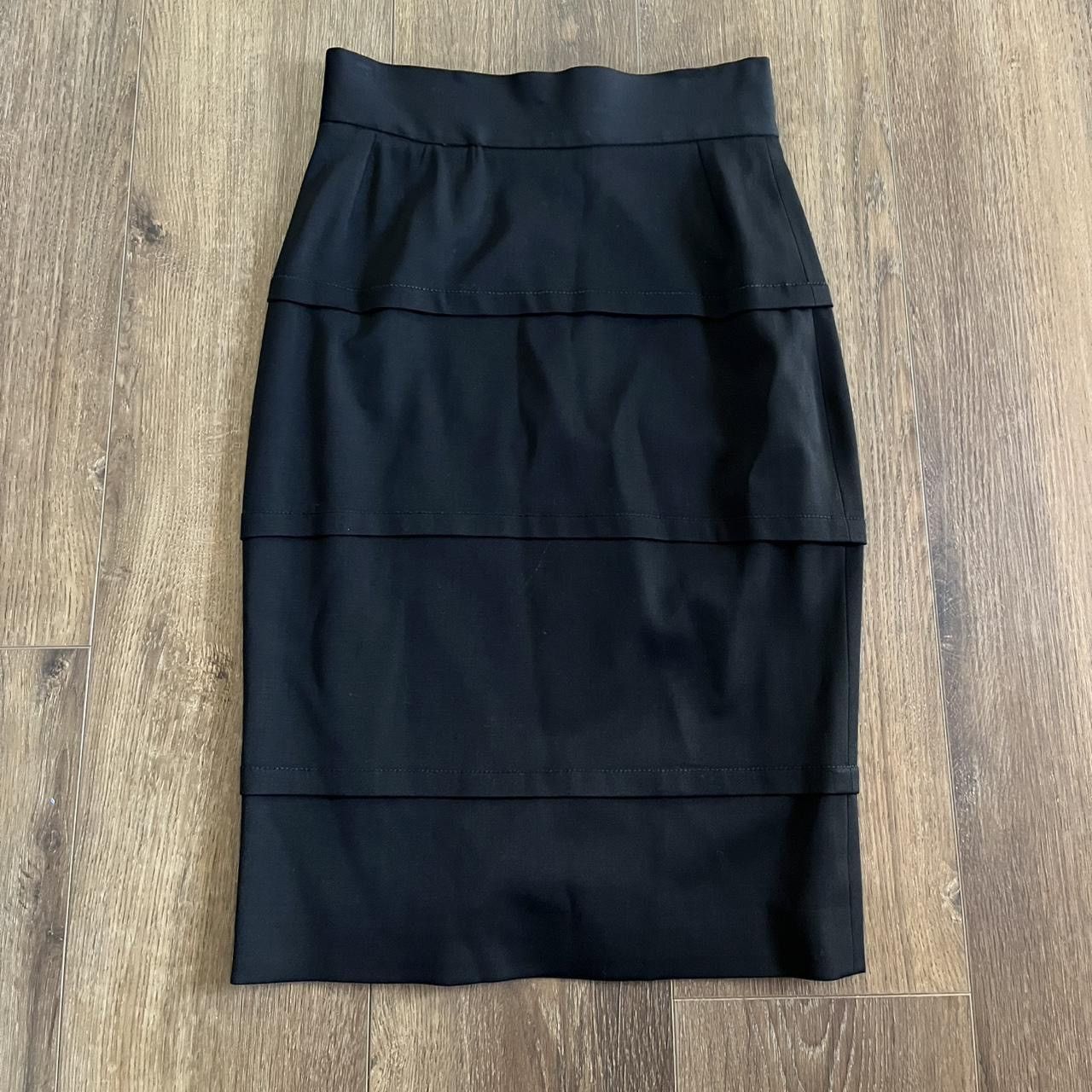 Dolce & Gabbana Vintage Dolce & Gabbana Black Wool Midi Skirt Size 26" / US 2 / IT 38 - 1 Thumbnail