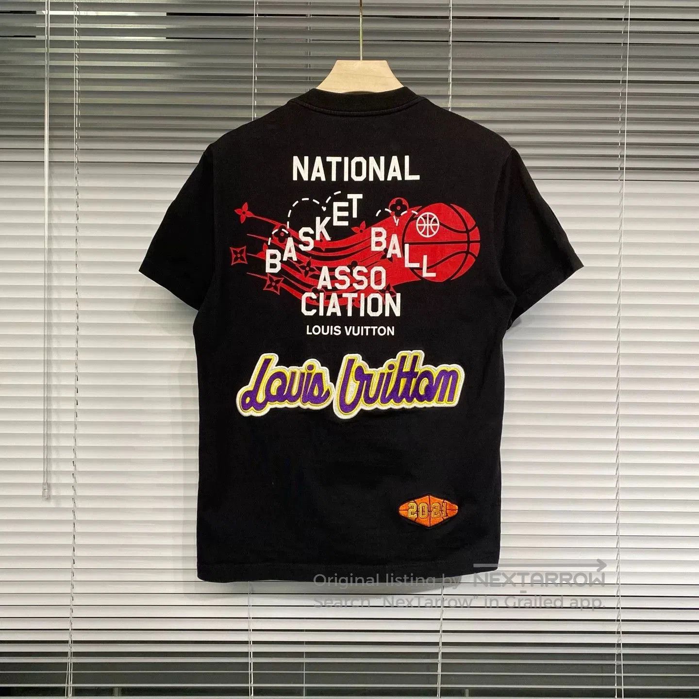 Louis Vuitton LV NBA Collaboration Short-Sleeve T-Shirt. Size US S / EU 44-46 / 1 - 2 Thumbnail