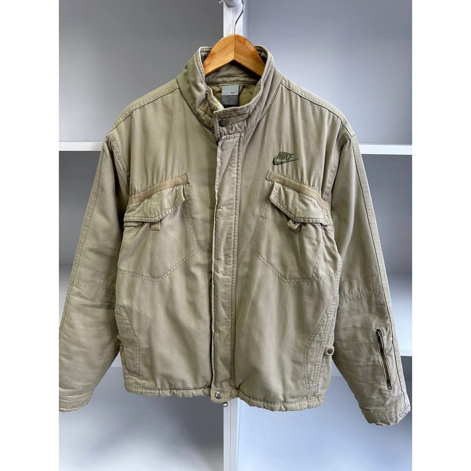 Nike VTG Nike Detroit Style Heavy Beige Bomber Jacket Size US L / EU 52-54 / 3 - 3 Thumbnail