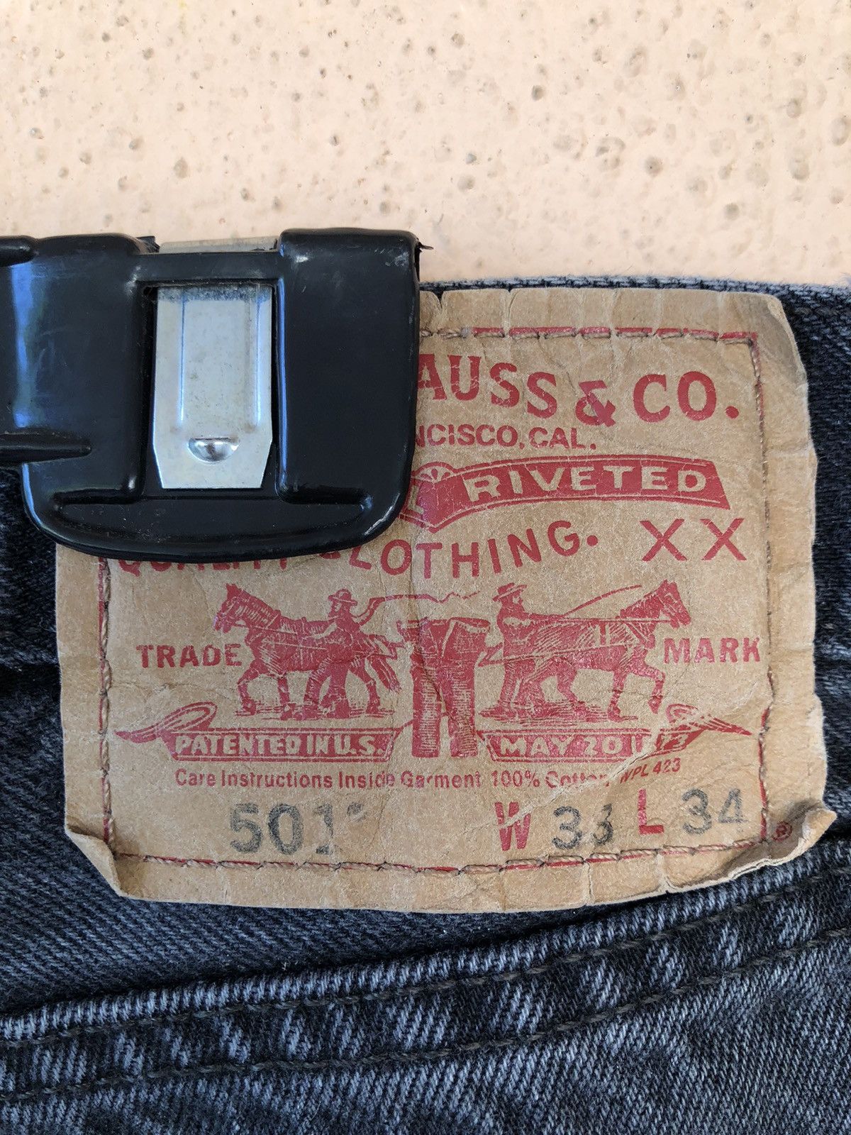 Levi's Vintage Clothing × Vintage Vintage LEVIS 501 Flat Black Button Fly Jeans Size US 38 / EU 54 - 17 Thumbnail