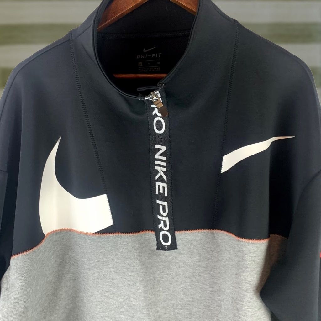 Nike NIKE PRO GET FIT ICON CLASH Fleece Half-Zip Pullover Women's XL Black Colorblock Swoosh Logo 1/2 Zip Dri-FIT Size XL / US 12-14 / IT 48-50 - 1 Thumbnail