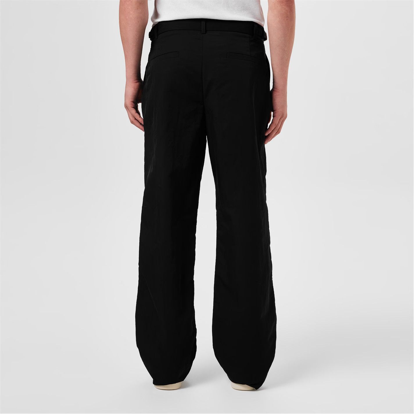 Jacquemus o1g2r1mq0426 Multi Pocket Cargo Trousers in Black Size US 32 / EU 48 - 4 Thumbnail