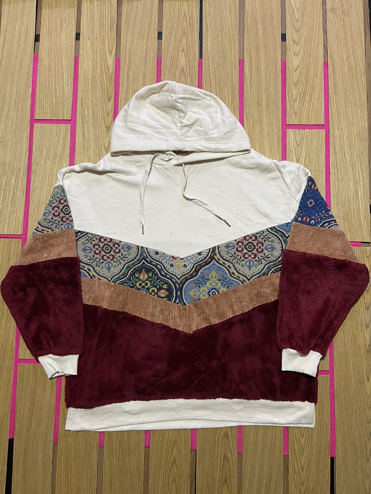 If Six Was Nine Amina HOODIE with 4 color motif Size US XL / EU 56 / 4 - 1 Thumbnail