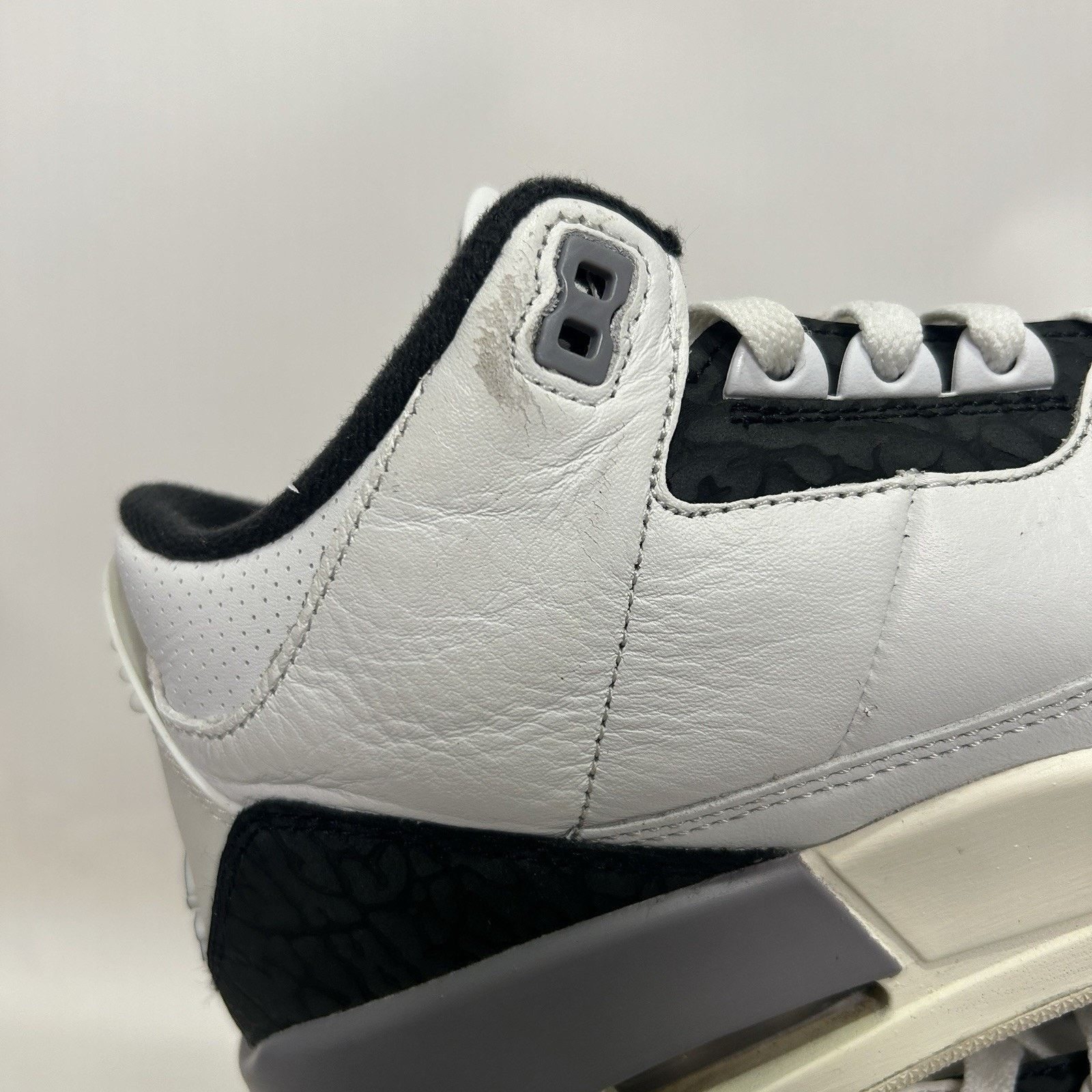 Jordan Brand Nike Air Jordan 3 Retro OG “Cement Grey” Size US 8.5 / EU 41-42 - 8 Thumbnail