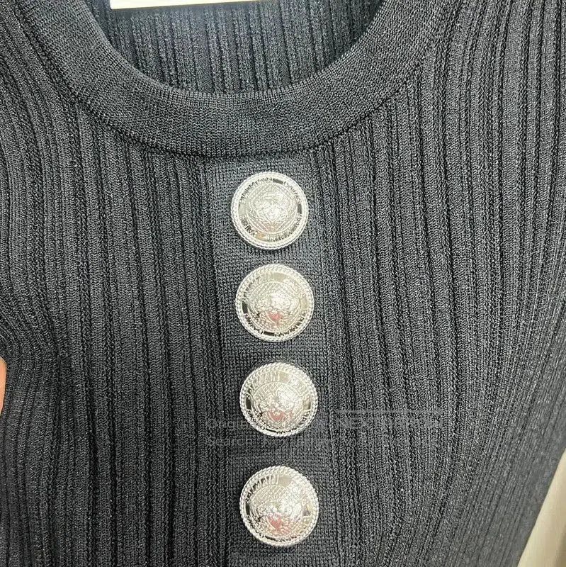 Balmain Balmain Black Cotton Women's T-Shirt . Size L / US 10 / IT 46 - 3 Thumbnail