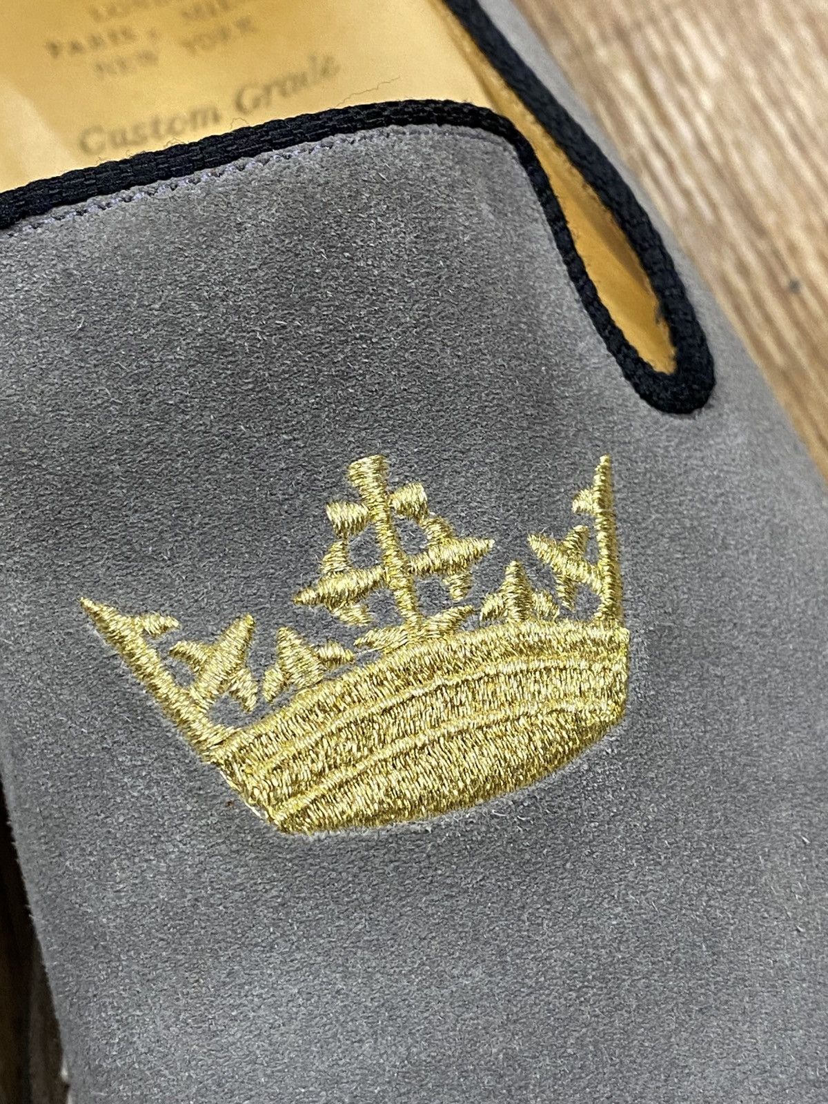 Church's Church’s Grey Suede Embroidered Crown Logo Slipper Shoes 42 Size US 9 / EU 42 - 5 Thumbnail
