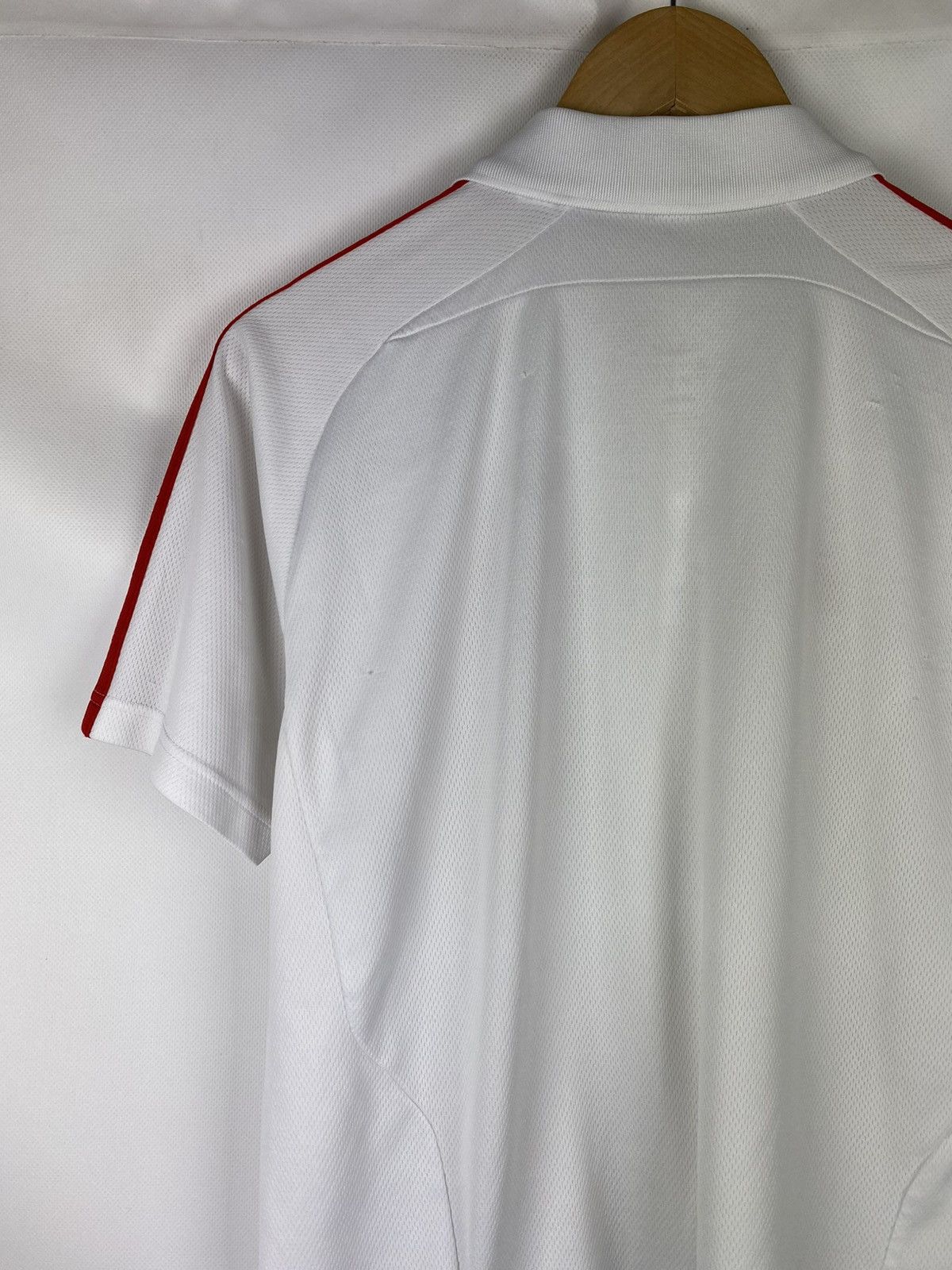 Adidas Adidas Liverpool 2010-11 polo shirt soccer jersey P95537 Size US M / EU 48-50 / 2 - 19 Thumbnail