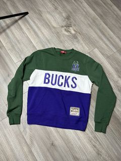 Milwaukee Bucks 90's Vintage NBA Crewneck Sweatshirt Forest Green / L