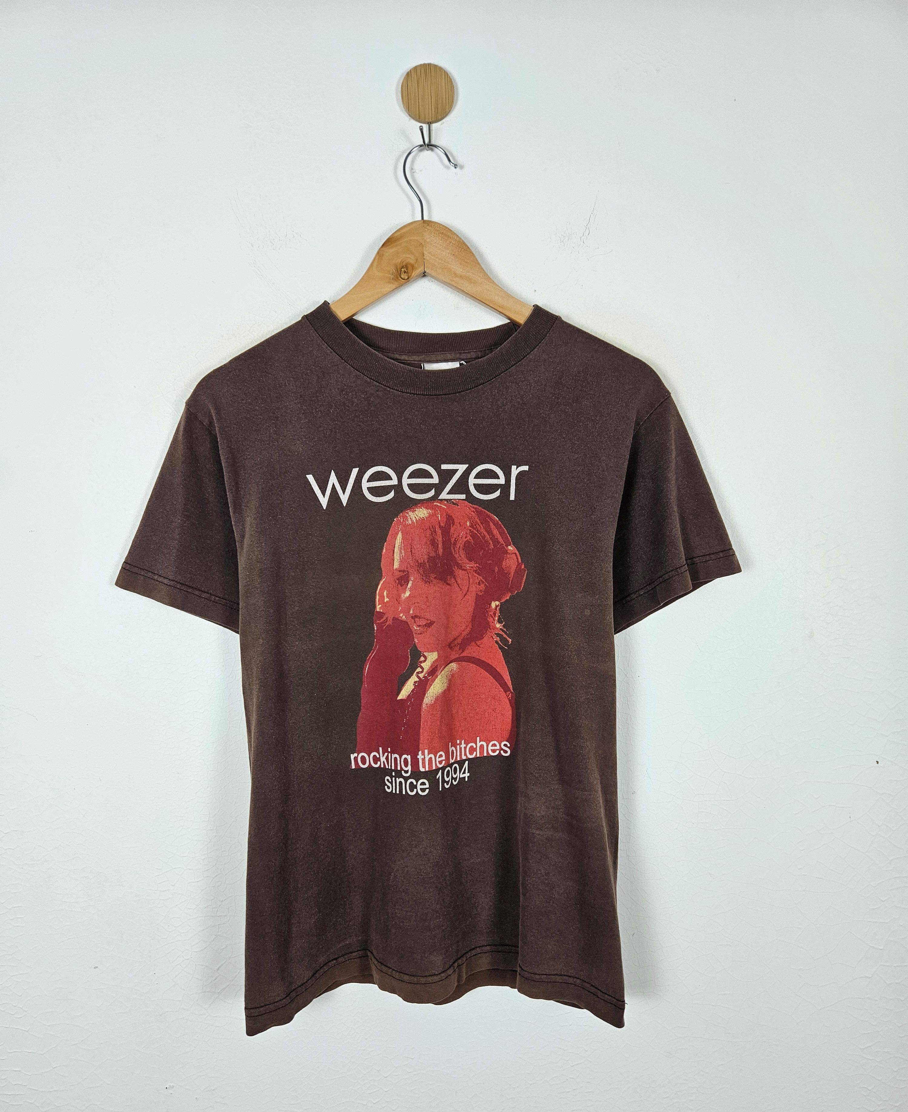 Band Tees Vintage Weezer Rocking the Bitches since 1994 Shirt Size US S / EU 44-46 / 1 - 1 Thumbnail