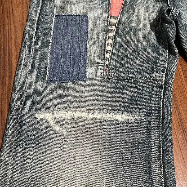 Neighborhood Neighborhood size S 17SS MID Fangs King Denim Size US 27 - 3 Thumbnail
