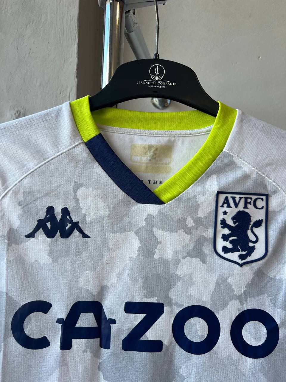 Kappa 2020/21 ASTON VILLA THIRD SOCCER JERSEY FOOTBALL SHIRT KAPPA Size US L / EU 52-54 / 3 - 5 Thumbnail