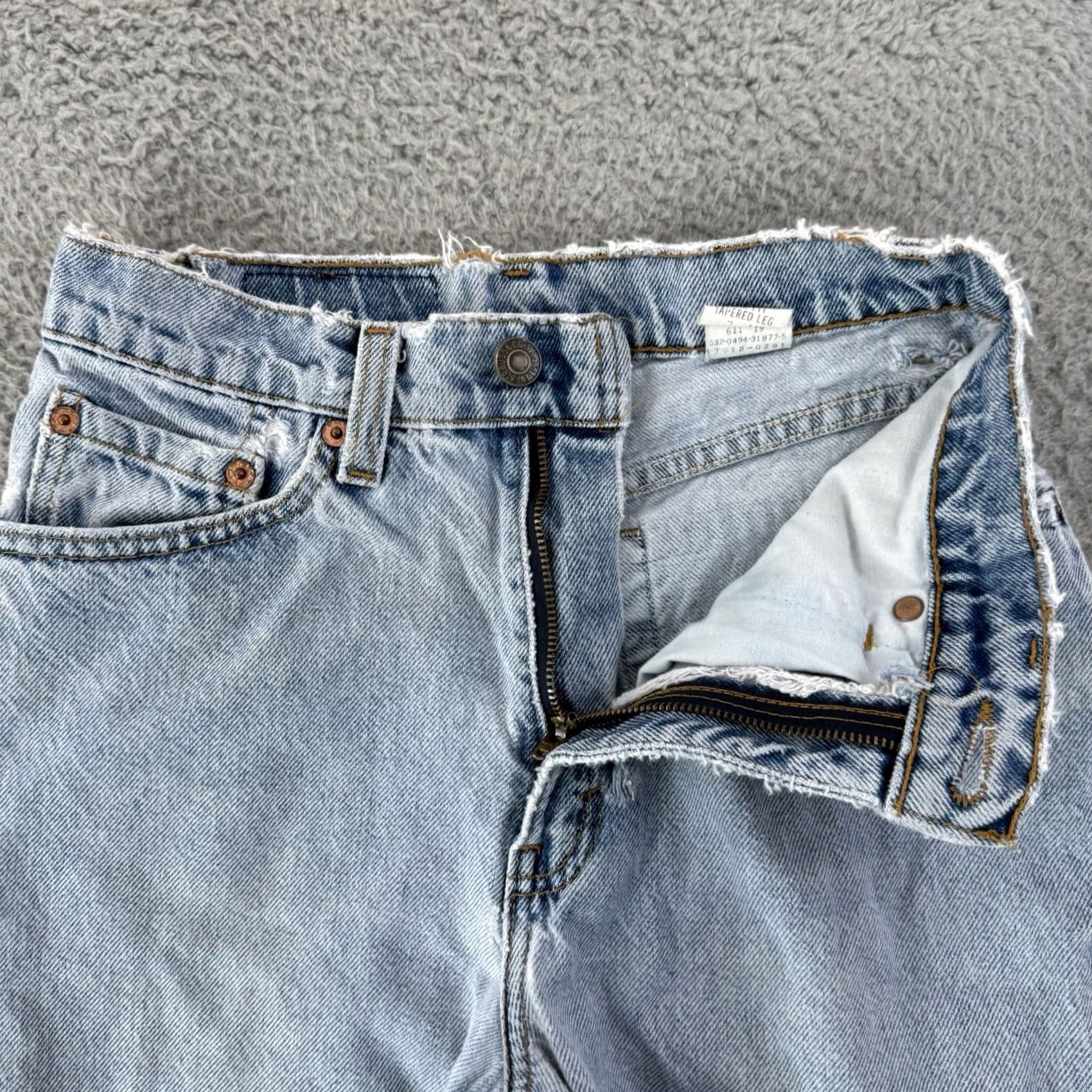 Levi's VINTAGE Levi's Jeans 512 Slim 25x30 Womens 7 Light Wash 90s USA Denim Jeans Mens Girls Size 28" / US 6 / IT 42 - 5 Thumbnail