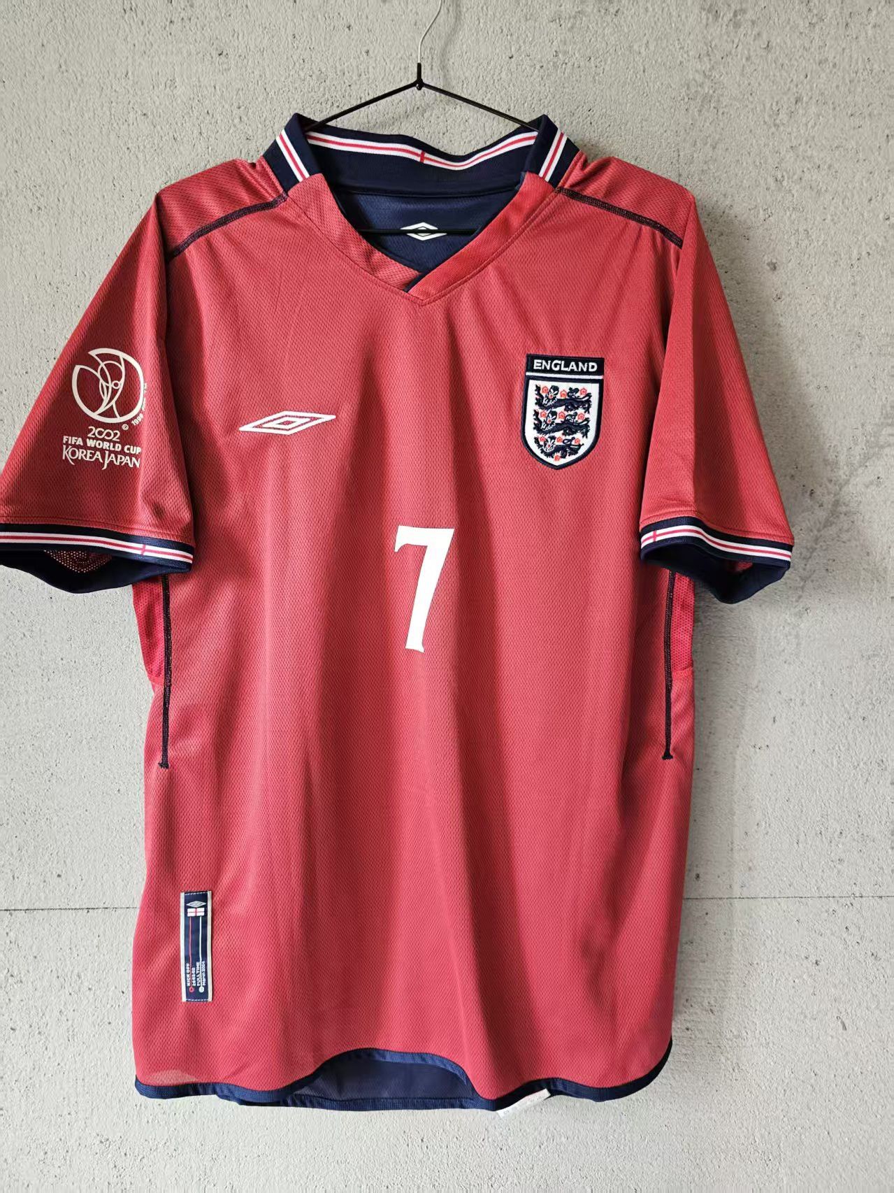 Other 2002 England #7 David Beckham Jersey Size US XL / EU 56 / 4 - 1 Thumbnail