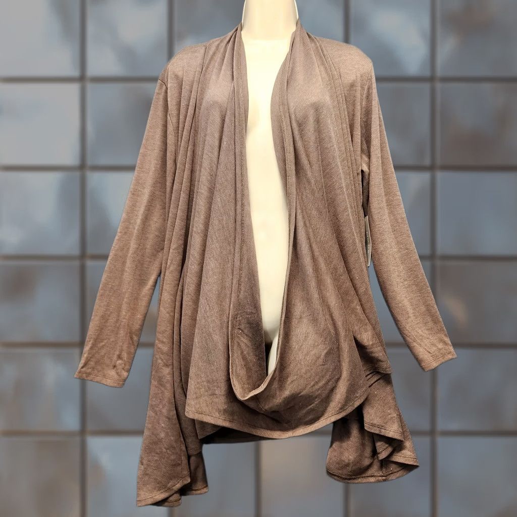 Vintage Chicos Cardigan Top Womens XL Tan Knit Flowy Twist Neck Long Sleeve Sweater Casual Travel Capsule Regular Womens XL Cardigan Top Size XL / US 12-14 / IT 48-50 - 1 Thumbnail