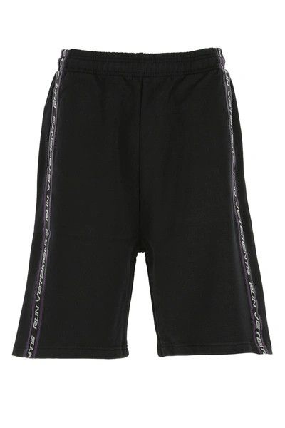 Vetements o1y0924 Short in Black Size US 34 / EU 50 - 1 Thumbnail