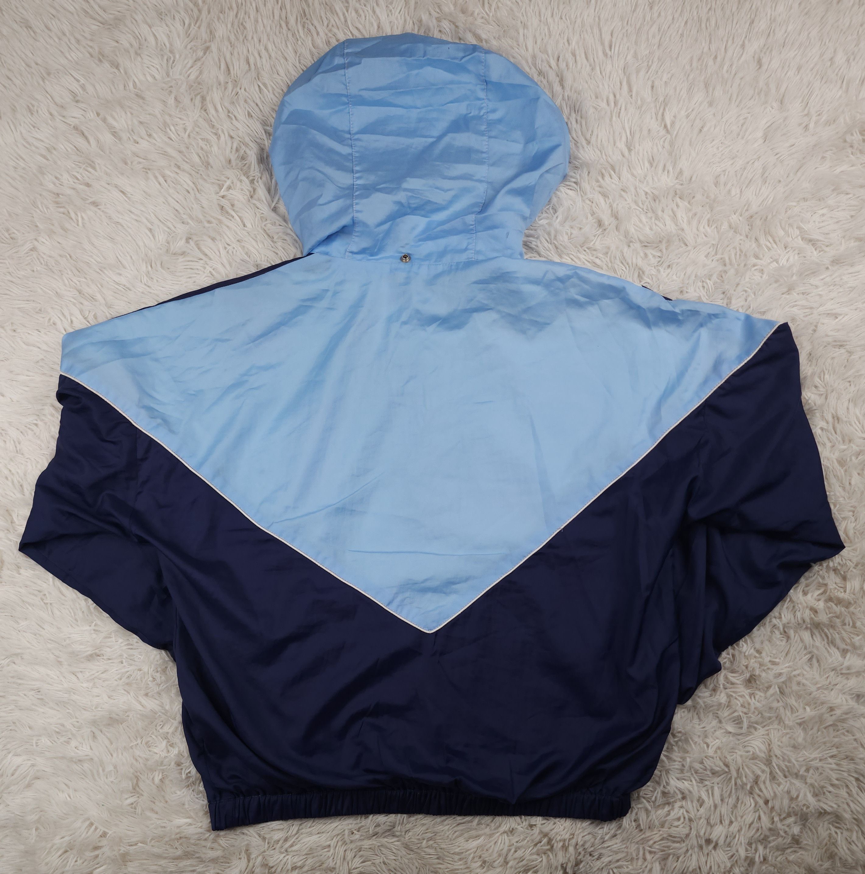 Ellesse Vintage Ellesse windbreaker hoodied jacket 38 EU Size US M / EU 48-50 / 2 - 8 Thumbnail