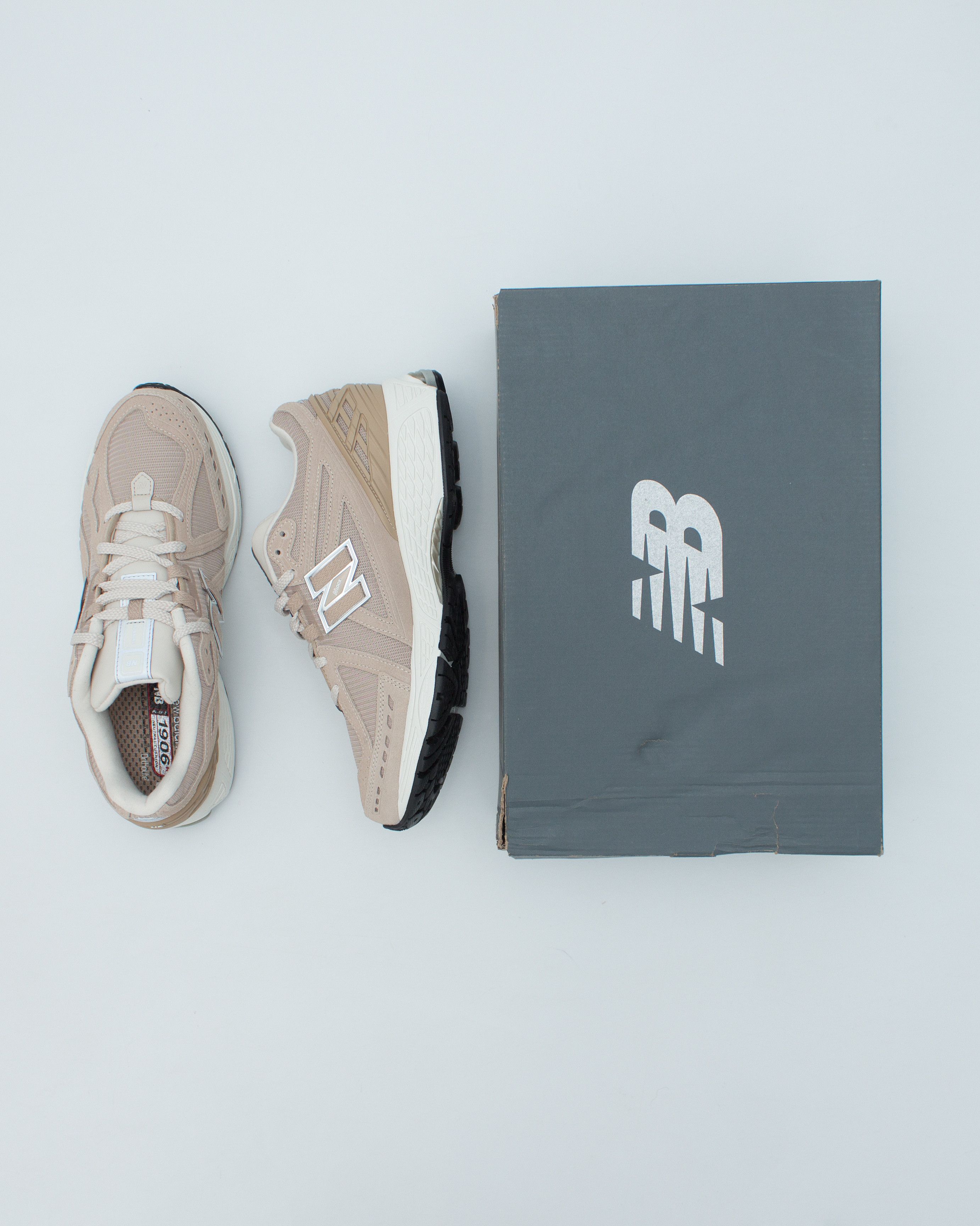 New Balance 1906R Mindful Grey M1906RW Size US 10 / EU 43 - 2 Thumbnail