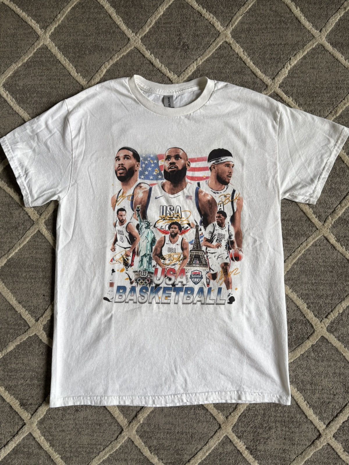 Gildan USA Basketball Paris Olympics Tshirt Size US M / EU 48-50 / 2 - 1 Thumbnail