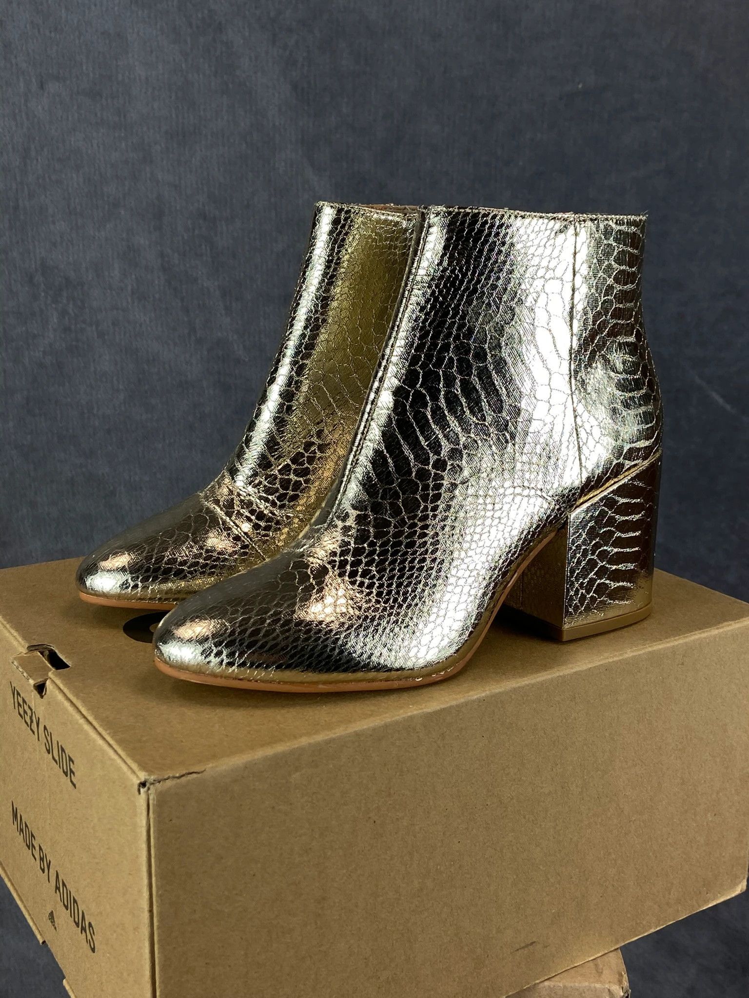 Buffalo David Bitton Buffalo Gold Snake Ankle Boots 38 Size US 5.5 / EU 38 - 1 Thumbnail