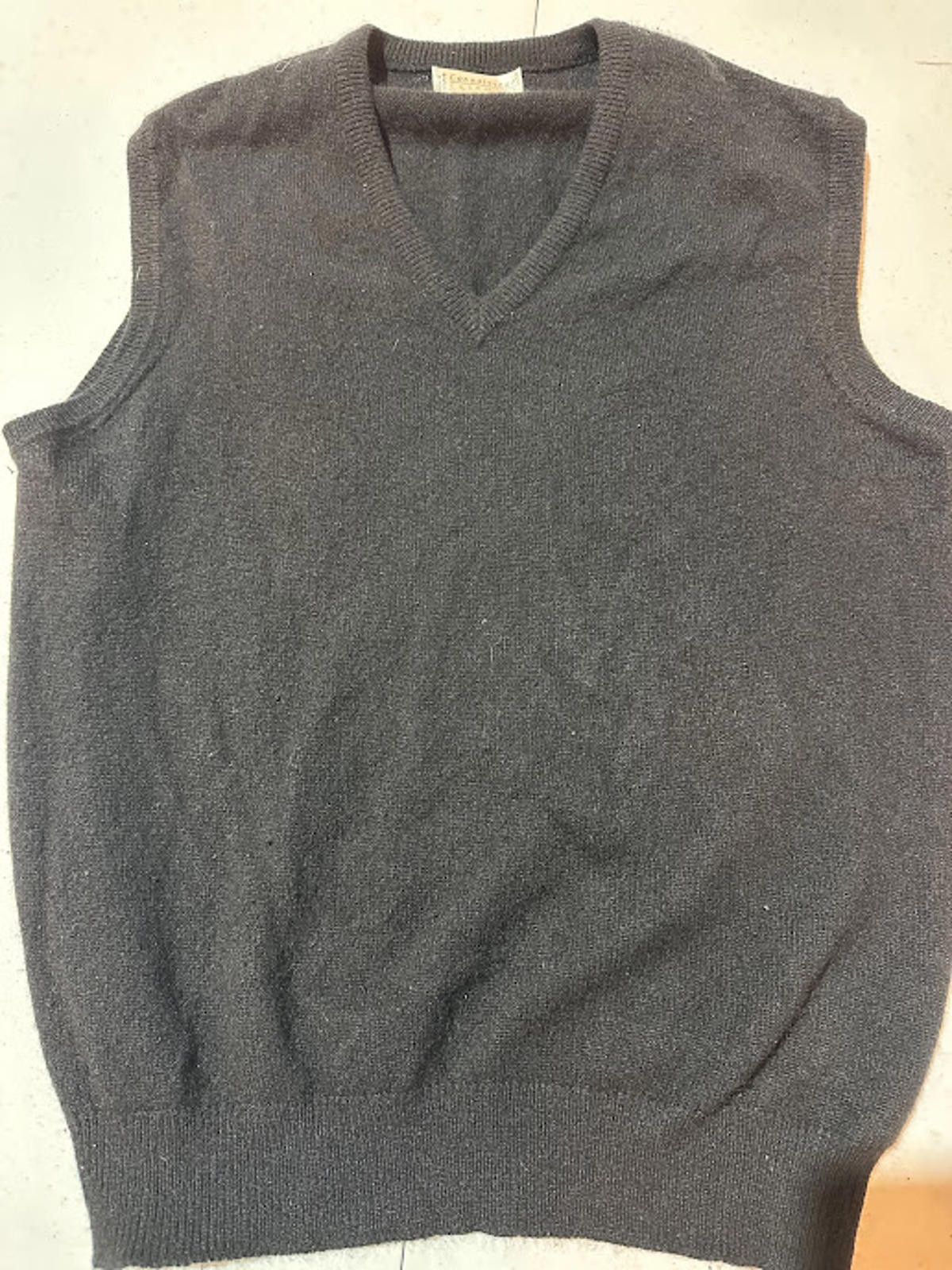 Other Connoisseur Cashmere Black Vest Scotland Size US L / EU 52-54 / 3 - 1 Thumbnail