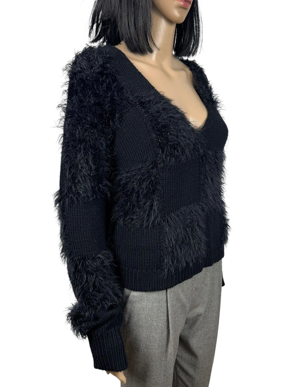 Other Attic and Barn Wool Sweater V-Neck Faux Fur Trim Size M / US 6-8 / IT 42-44 - 3 Thumbnail