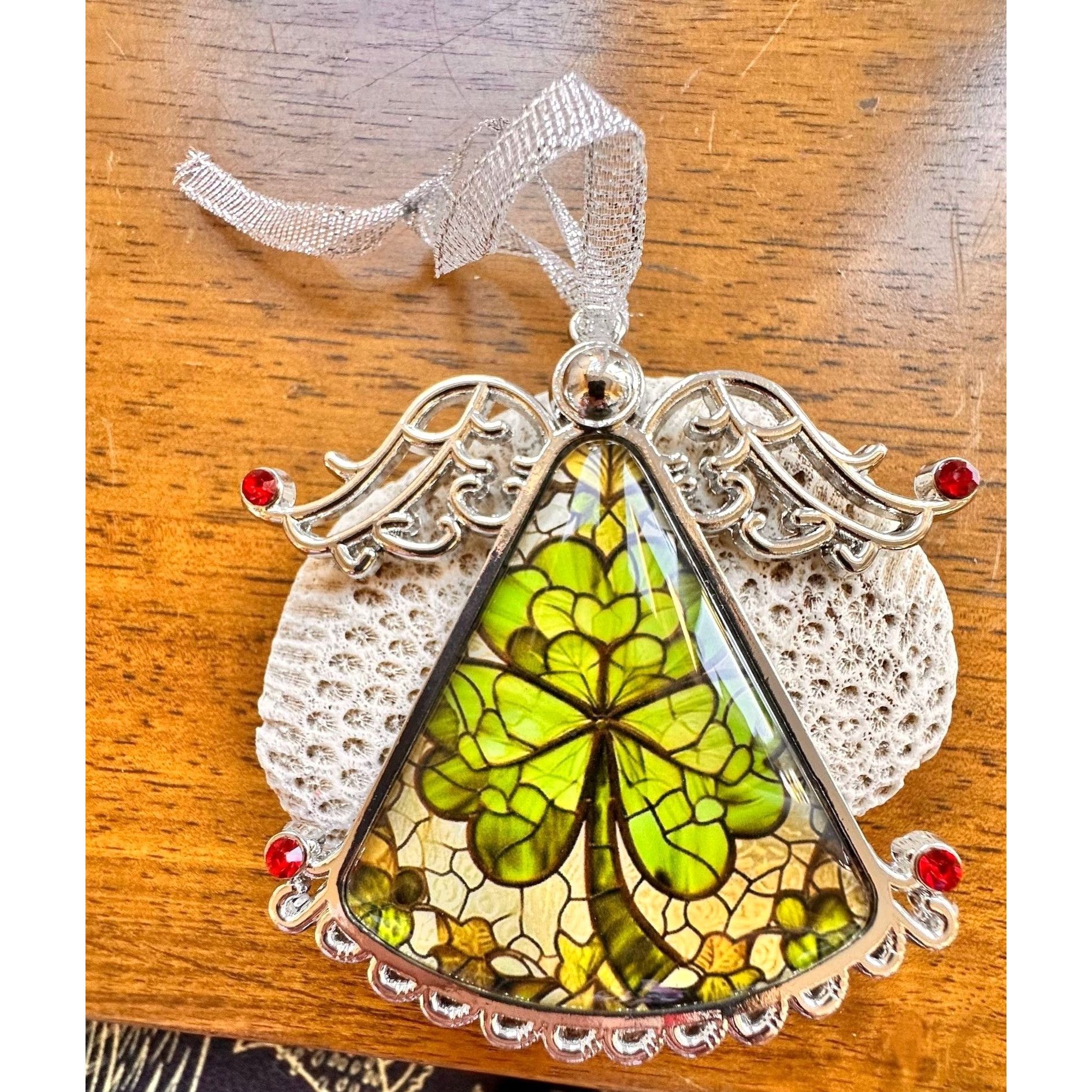 Handmade Shamrock Angel Christmas Ornament New Celtic Glass Savannah Size ONE SIZE - 3 Thumbnail