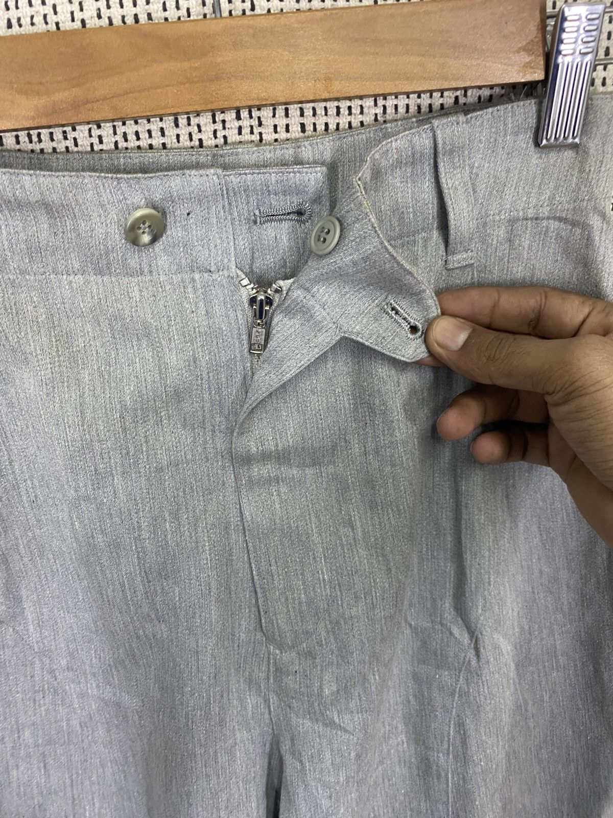 Designer × Issey Miyake × Tsumori Chisato Different Ways You Can Wear A Plain Trouser To Work Size 24" / US 00 / IT 34 - 6 Thumbnail