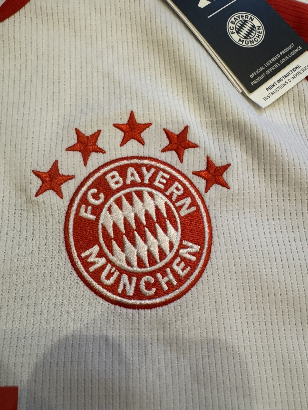 Adidas BAYERN MUNICH 2023 2024 HOME FOOTBALL SOCCER JERSEY SIZE M Size US M / EU 48-50 / 2 - 6 Thumbnail