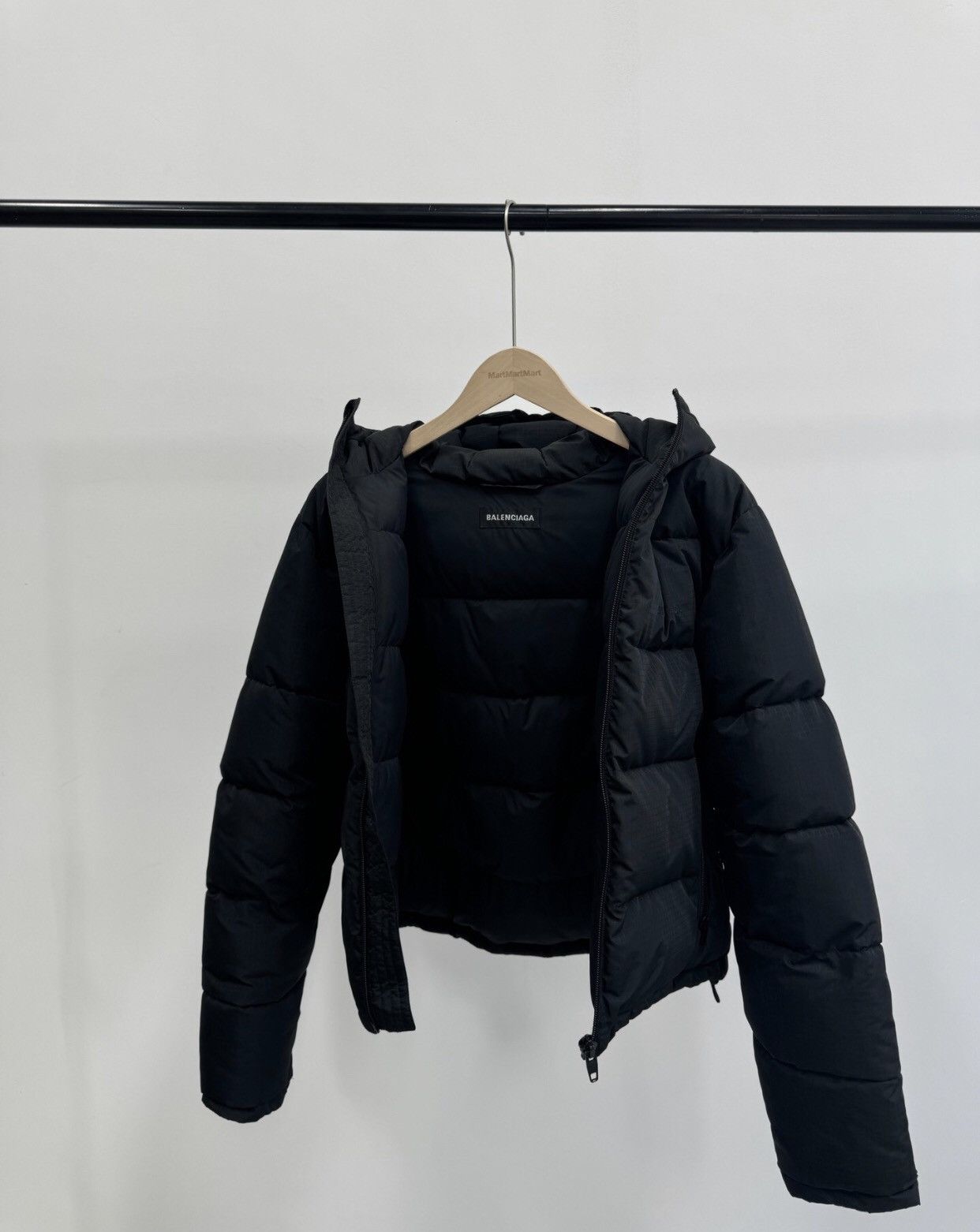 Balenciaga Balenciaga 19Resort Tight-fit Puffer jacket2412-Nextarrow Size US S / EU 44-46 / 1 - 3 Thumbnail