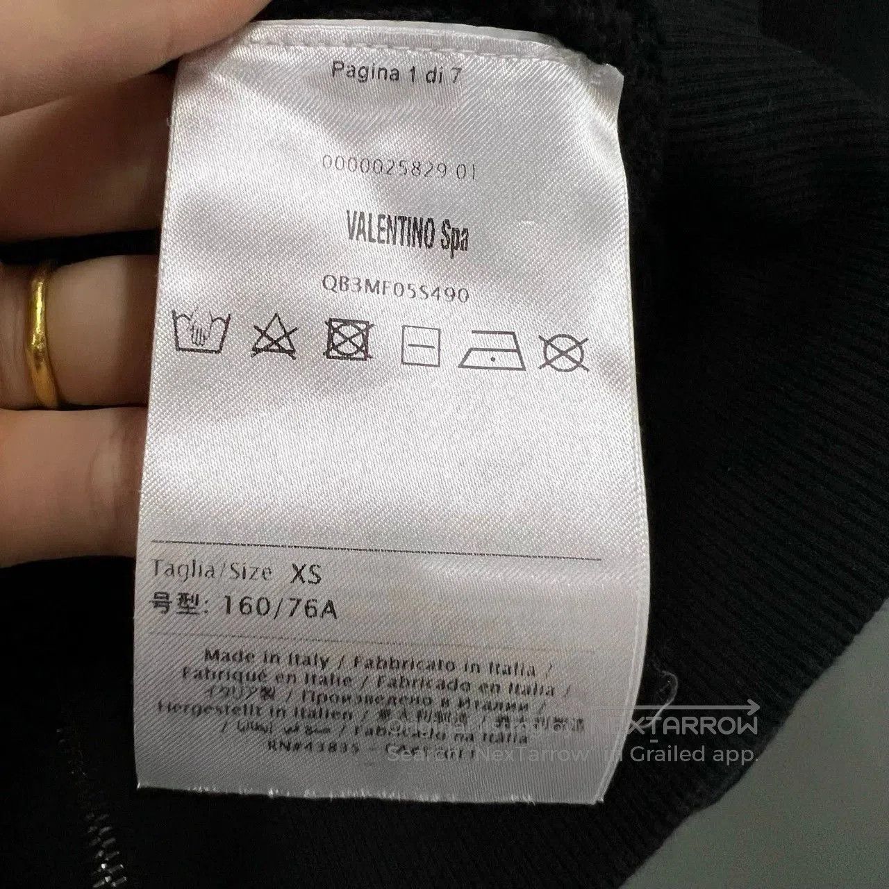 Valentino valentino logo zip. Size US XS / EU 42 / 0 - 3 Thumbnail