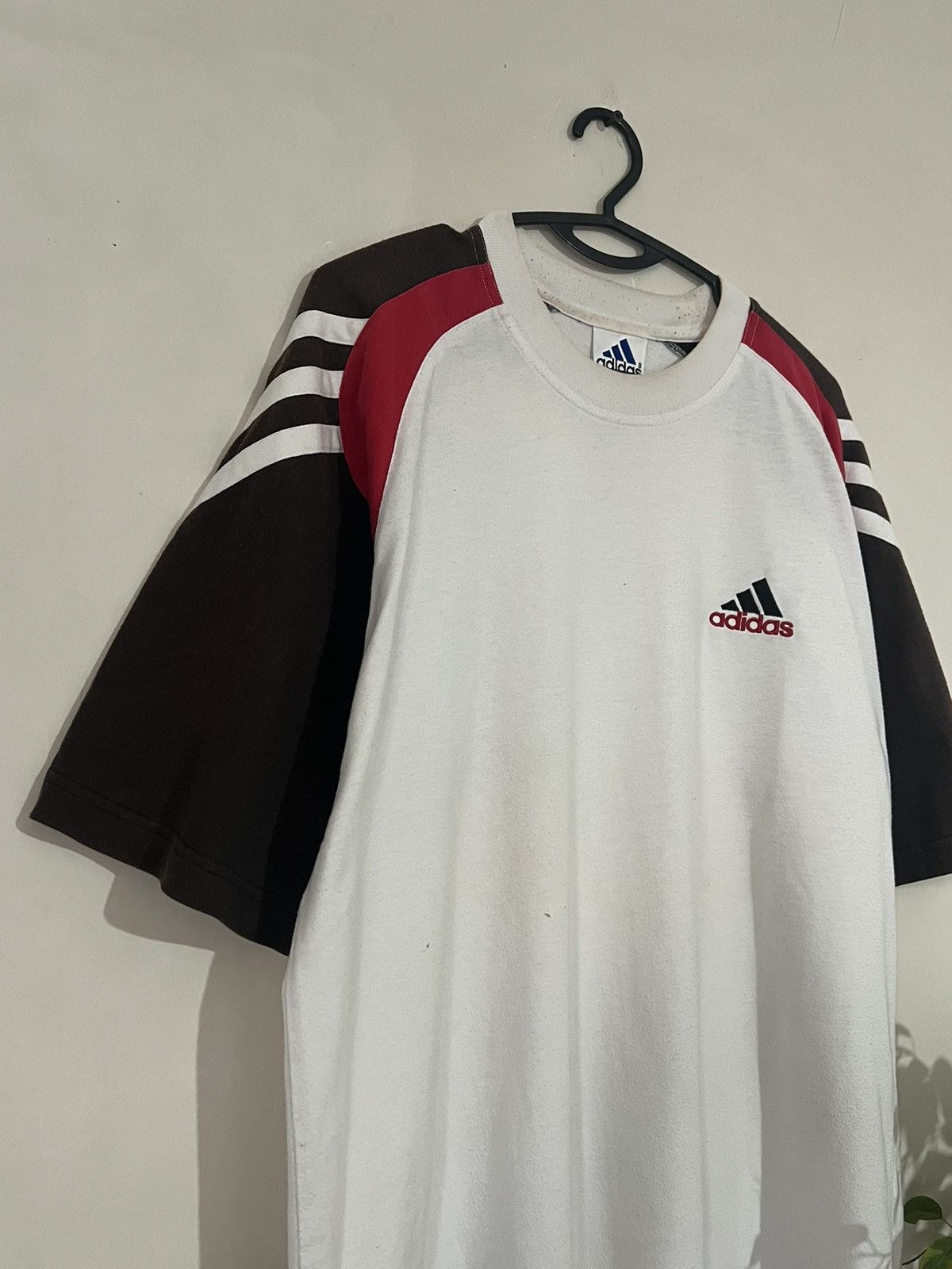 Vintage Vintage Adidas logo tee 90’s Size US L / EU 52-54 / 3 - 2 Thumbnail
