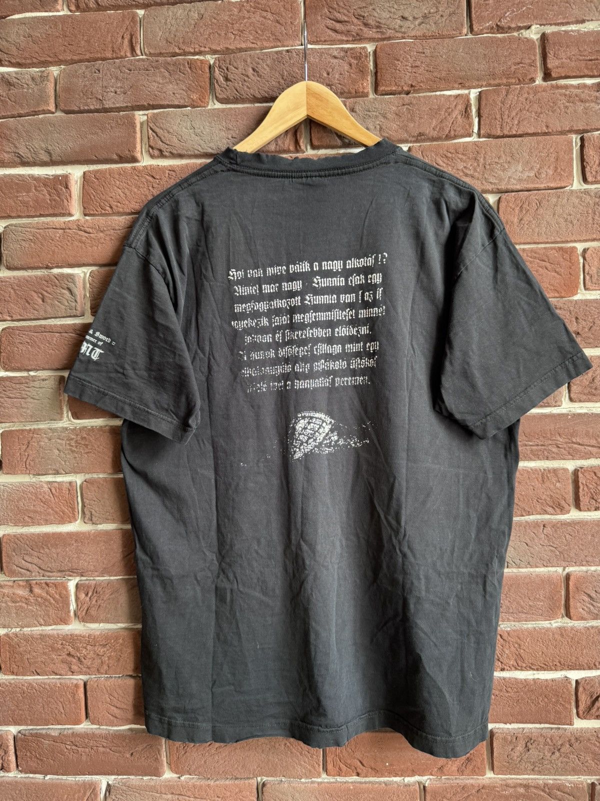 Band Tees Rare Vintage 00s Hunok Hungary Black Metal Band T-Shirt Size US M / EU 48-50 / 2 - 2 Thumbnail