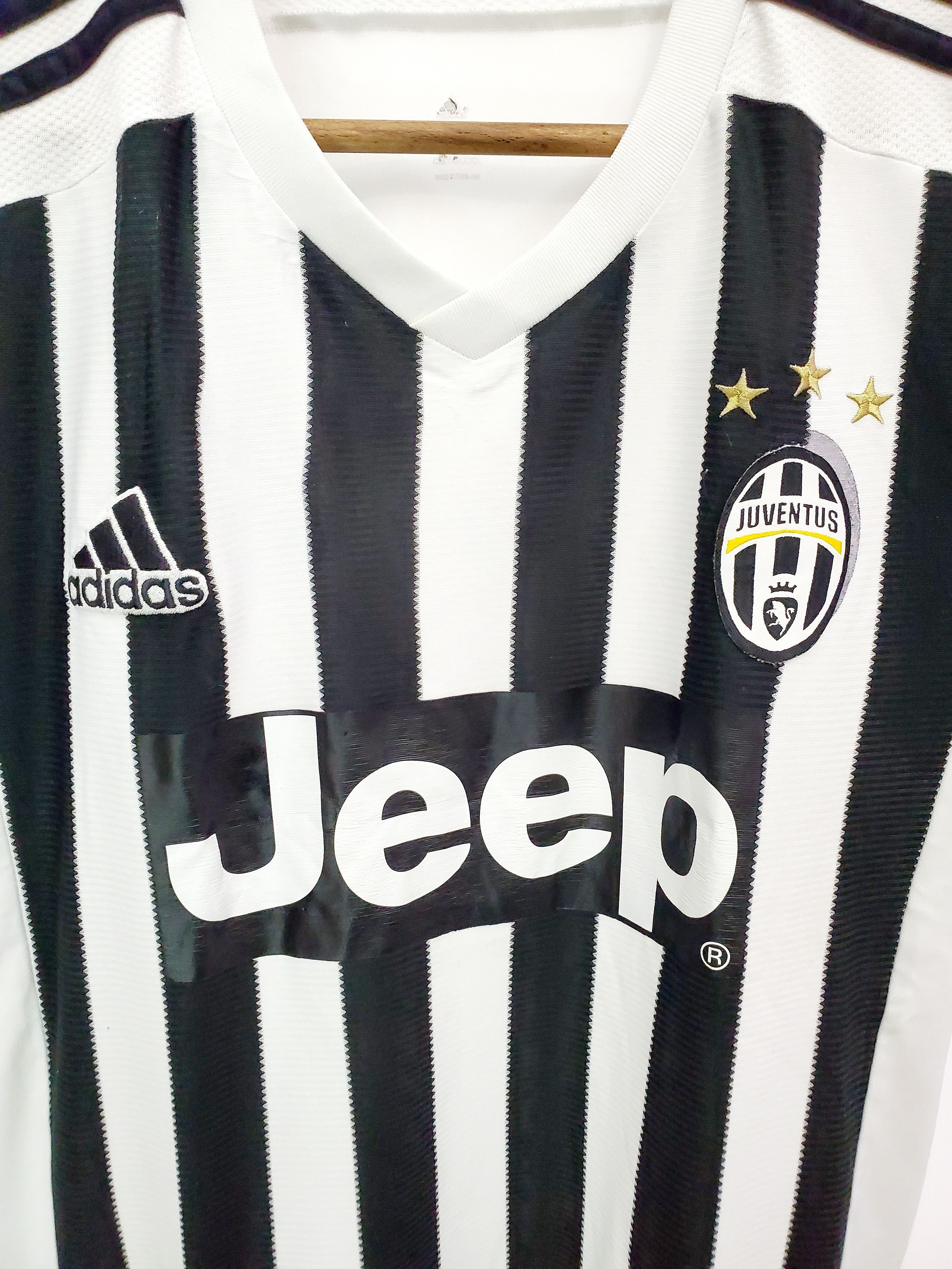 Adidas JUVENTUS 2015 2016 HOME FOOTBALL SHIRT SOCCER JERSEY Size S Size US S / EU 44-46 / 1 - 2 Thumbnail