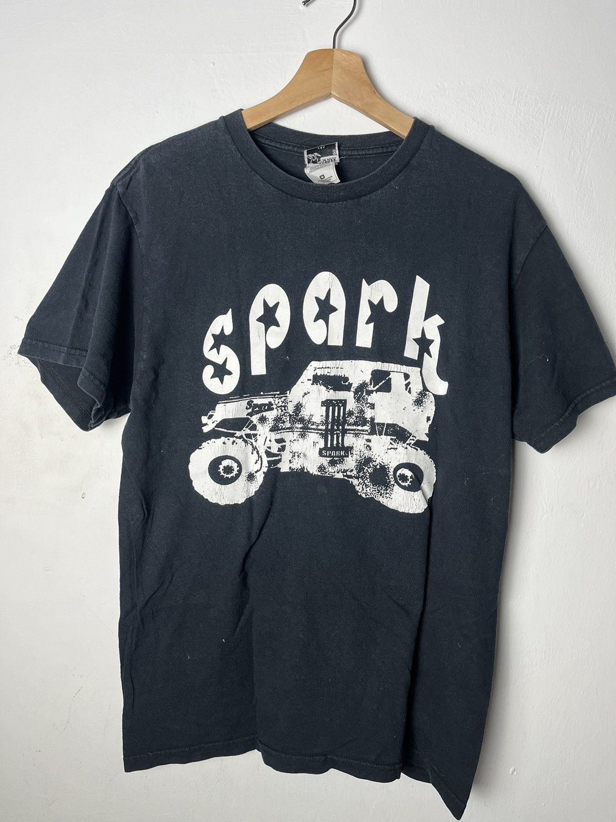 Vintage VINTAGE SPARK SKATEBOARDING T-SHIRT Size US M / EU 48-50 / 2 - 1 Thumbnail