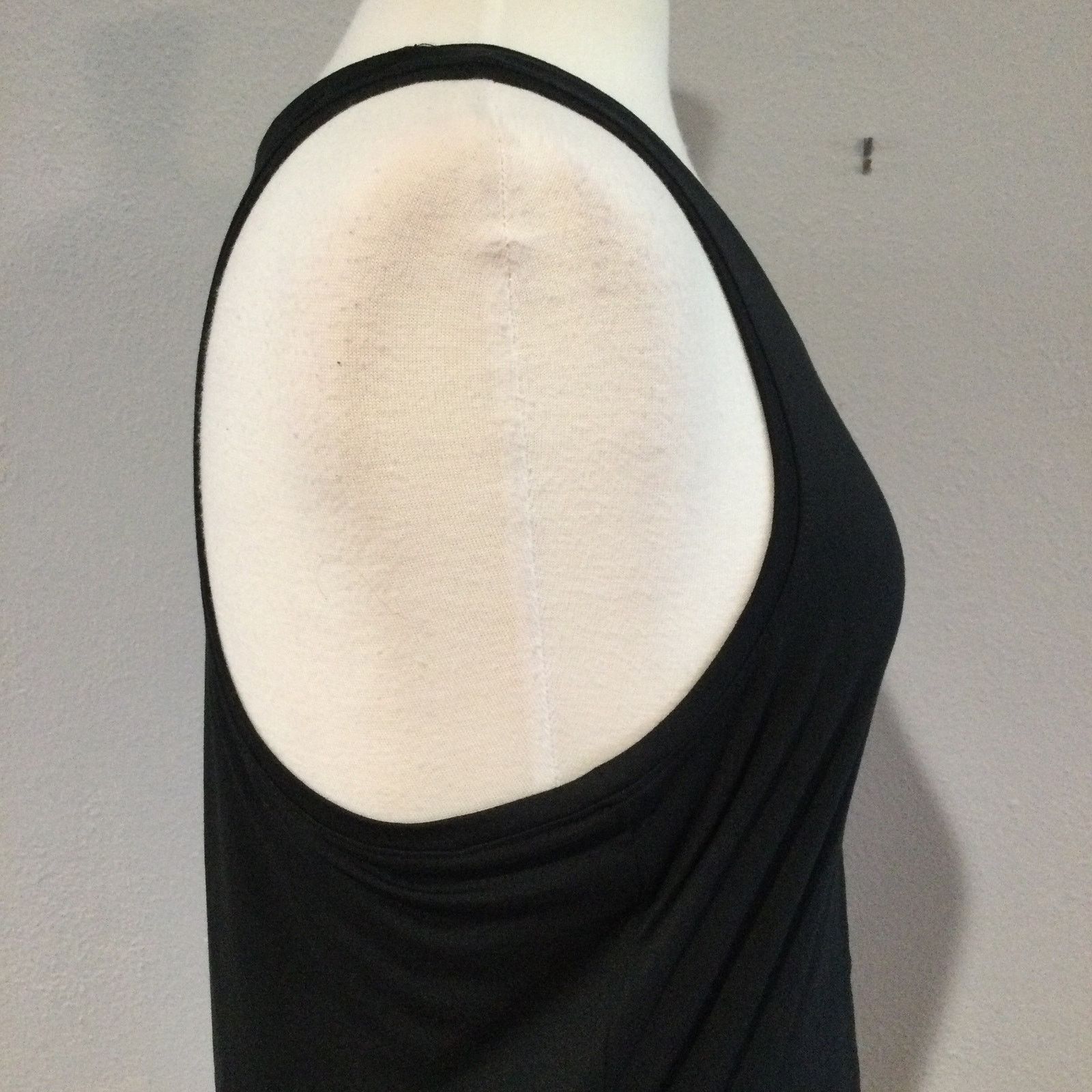 Other Amazon Essentials Black Racerback Tank Size M NWOT Size M / US 6-8 / IT 42-44 - 5 Thumbnail