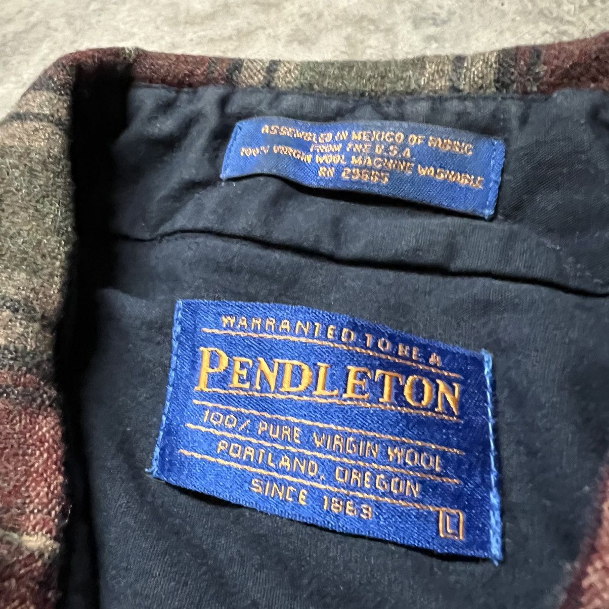 Pendleton × Vintage Pendleton Plaid Flannel Long-Sleeve Button-Up Shirt Size US L / EU 52-54 / 3 - 8 Thumbnail