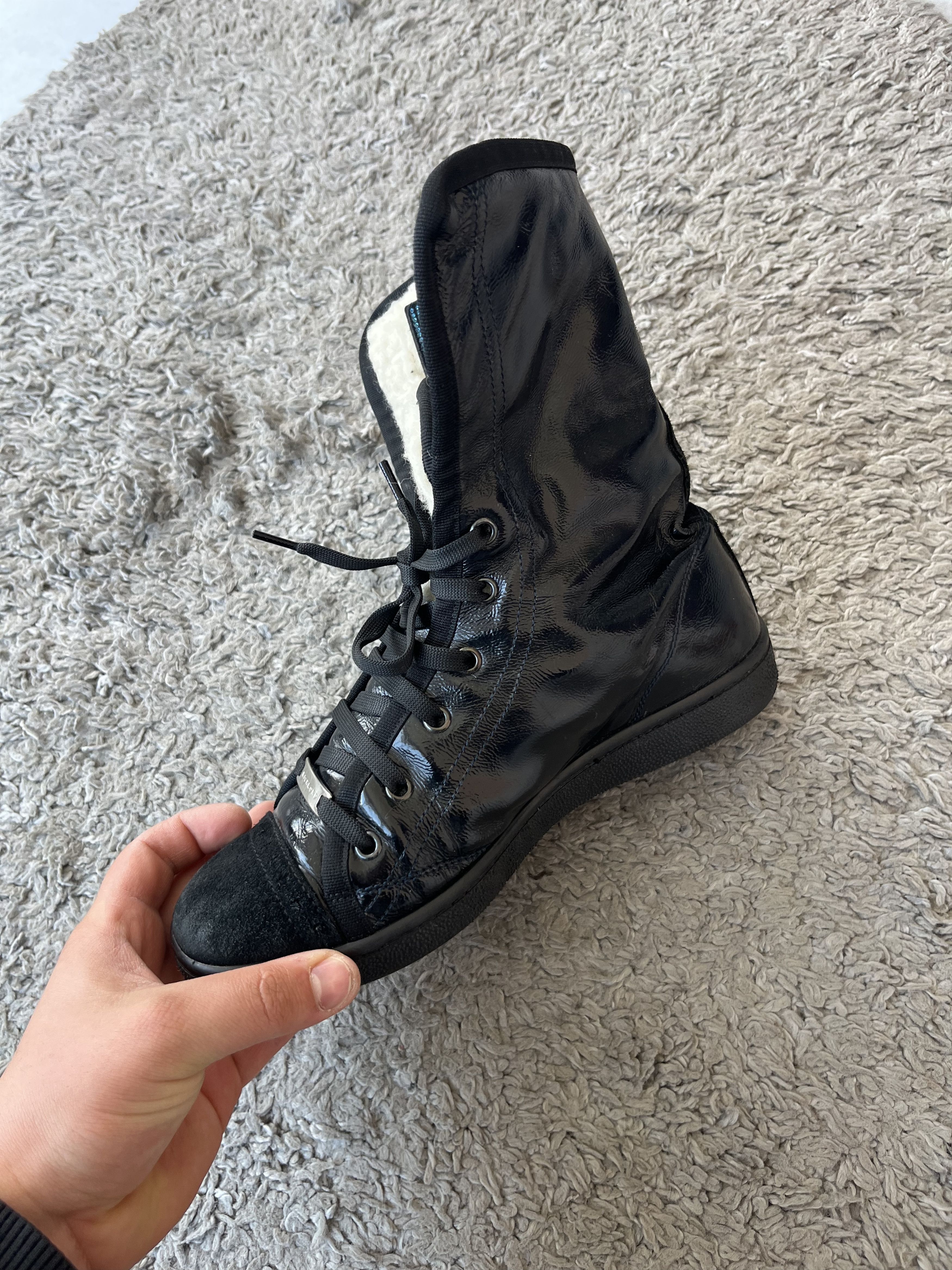 John Richmond JOHN RICHMOND Vintage Shoes Big Logo Black/White Size US 8 / IT 38 - 5 Thumbnail