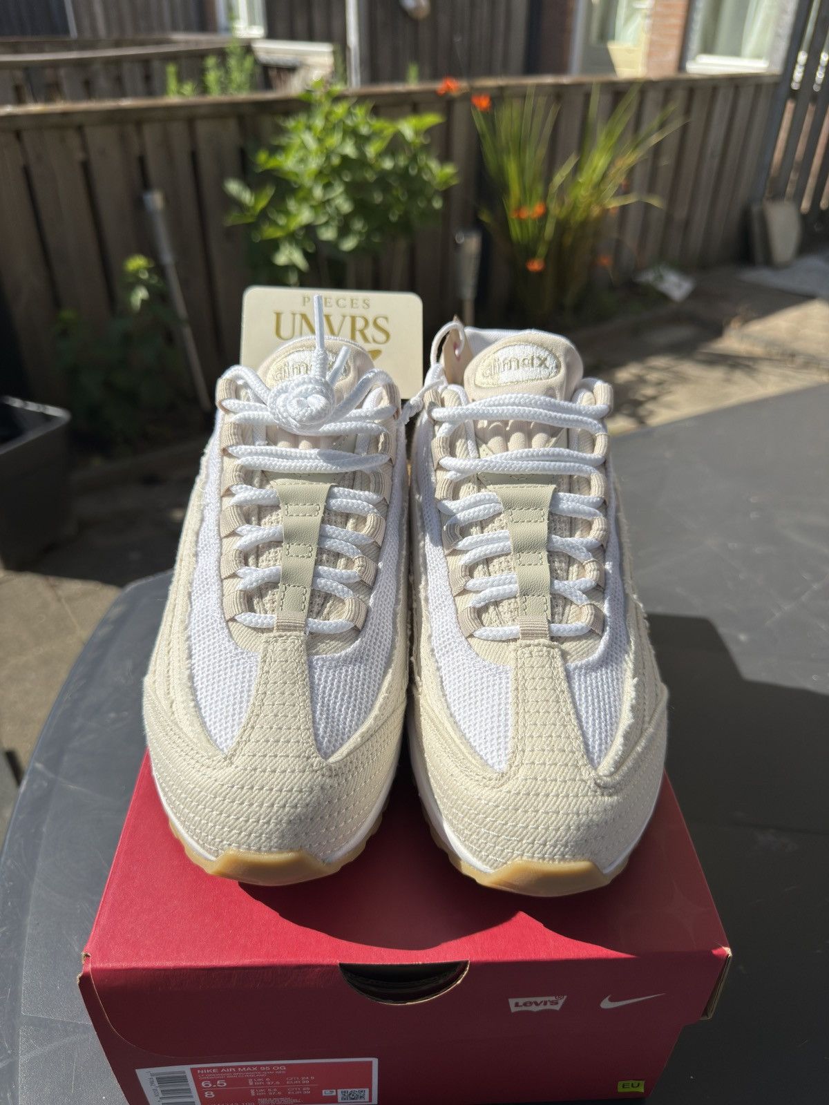 Levi's × Nike Nike x Levi’s Air max 95 OG “ White “ Size US 6.5 / EU 39-40 - 3 Thumbnail