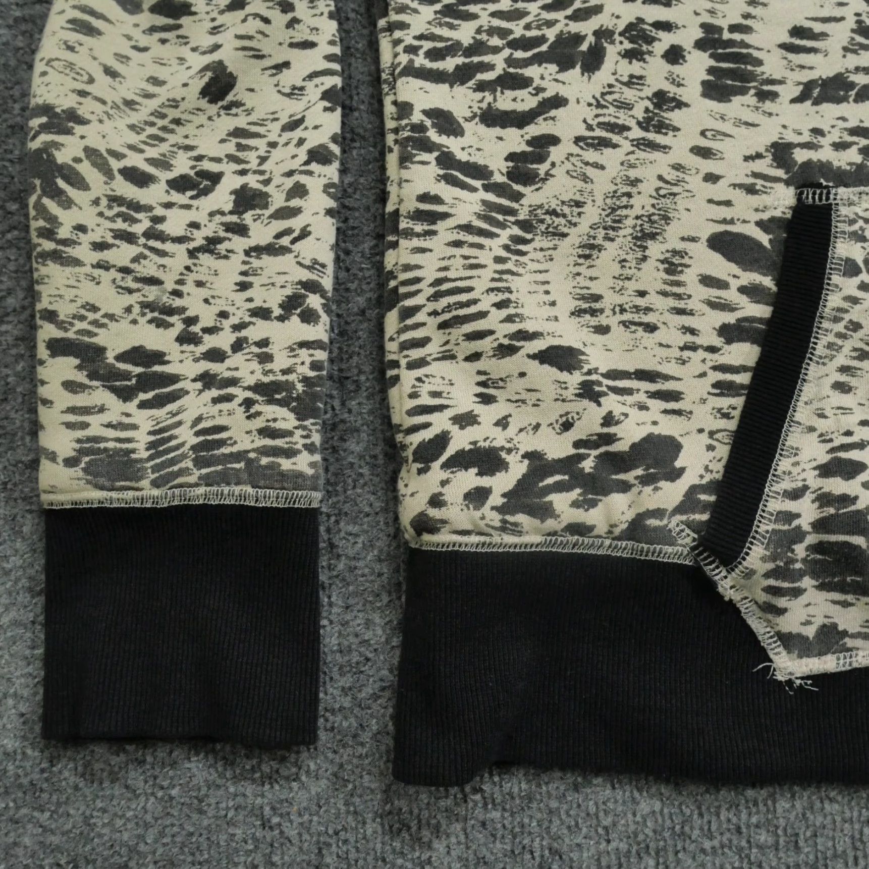 Hurley Hurley Hoodie Womens XL Black Tan Snake Print Animal Full Zip Sherpa Lined Size XL / US 12-14 / IT 48-50 - 3 Thumbnail