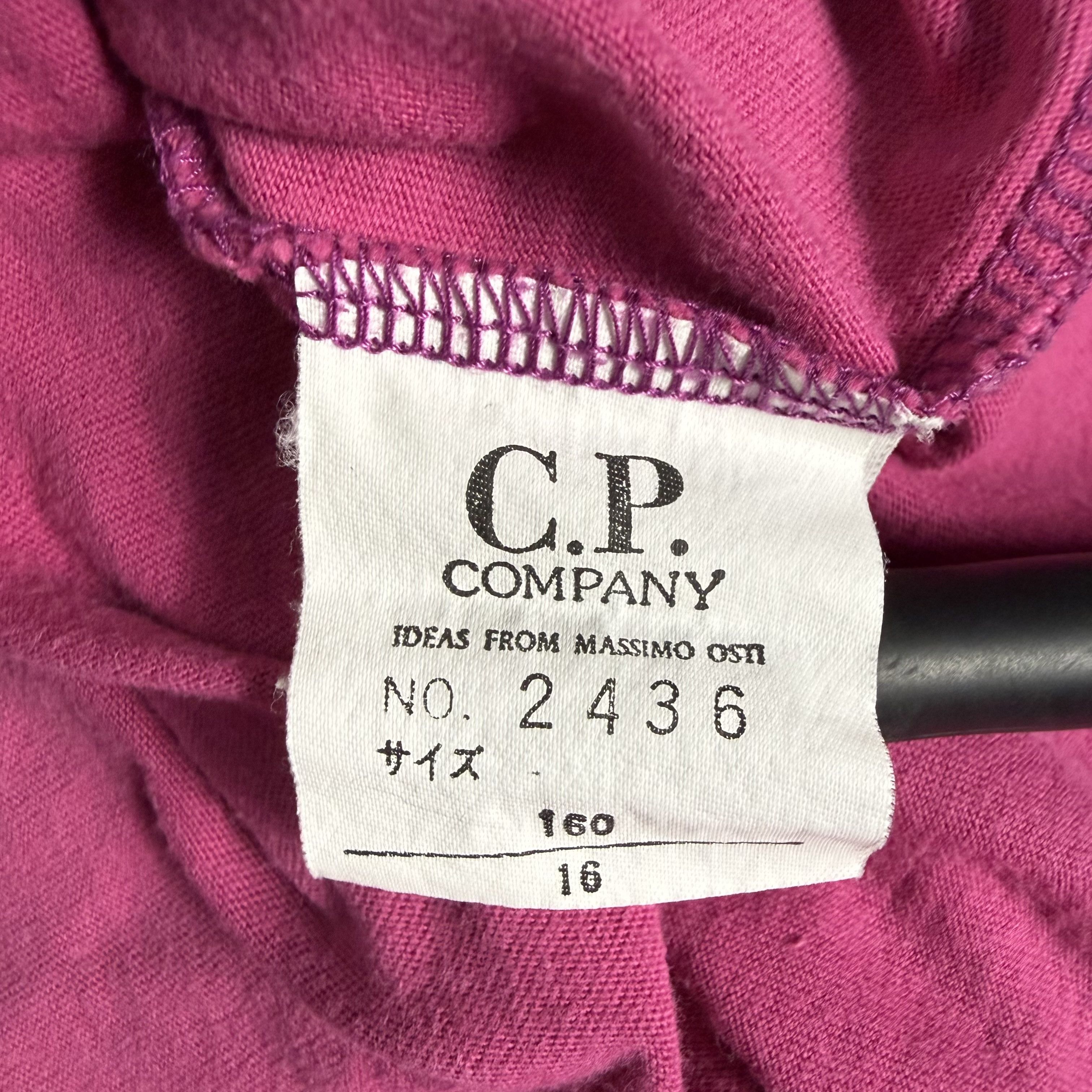 C.P. Company 🔥RARE🔥Vintage C.P Company Spellout V-Neck T-shirt Size ONE SIZE - 5 Thumbnail