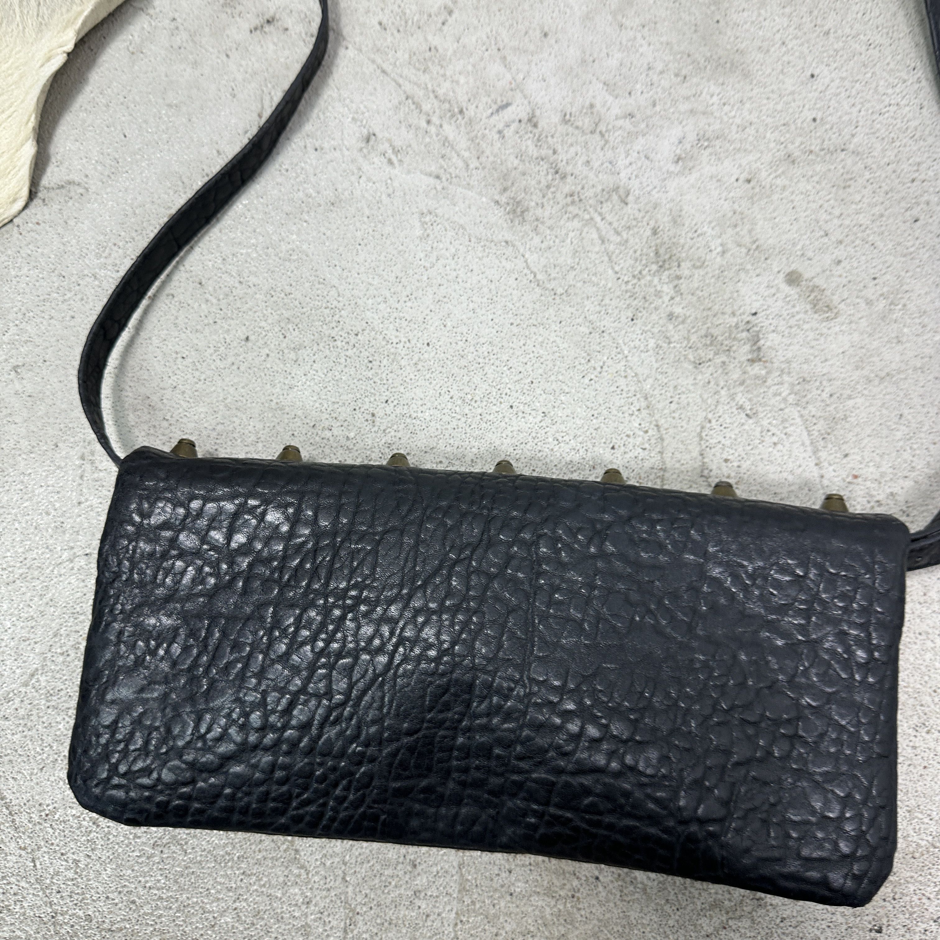 Vintage Vintage Avant Garde Studded Spikes Grunge Clutch Bag 00s Size ONE SIZE - 9 Thumbnail