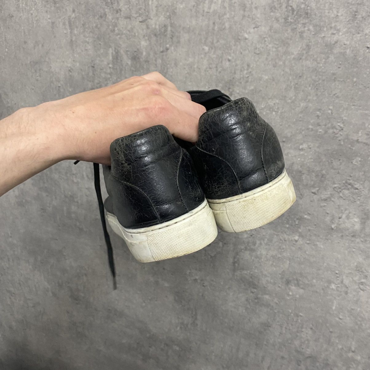 Balenciaga Balenciaga Arena Low Black Cracked Leather Sneakers Size US 10 / EU 43 - 5 Thumbnail
