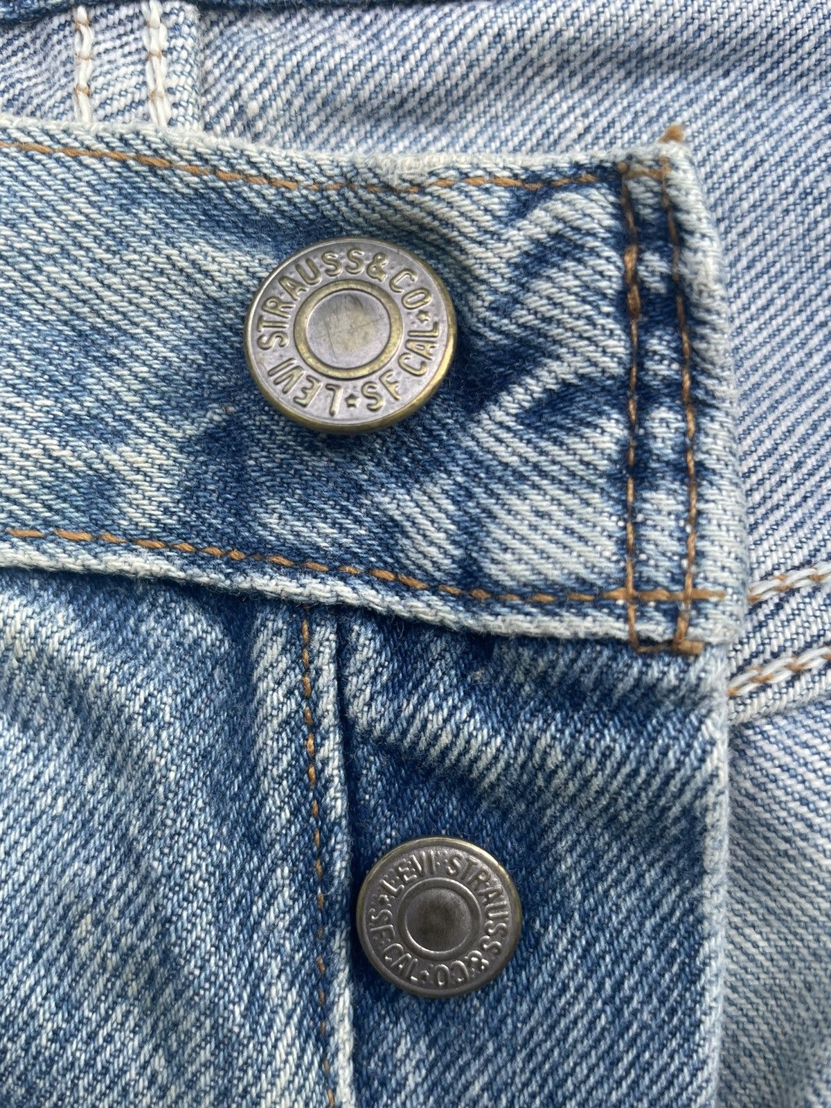 Levi's Vintage 1996 Levis 501 e Usa Irregular Faded Distressed Size US 36 / EU 52 - 24 Thumbnail