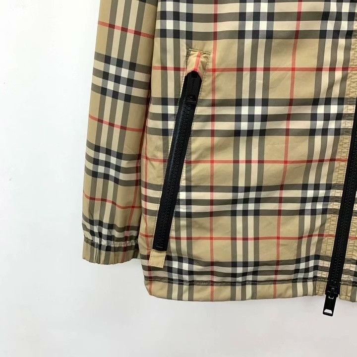 Burberry Burberry Brown Plaid Hooded Zip Jacket Size US S / EU 44-46 / 1 - 4 Thumbnail