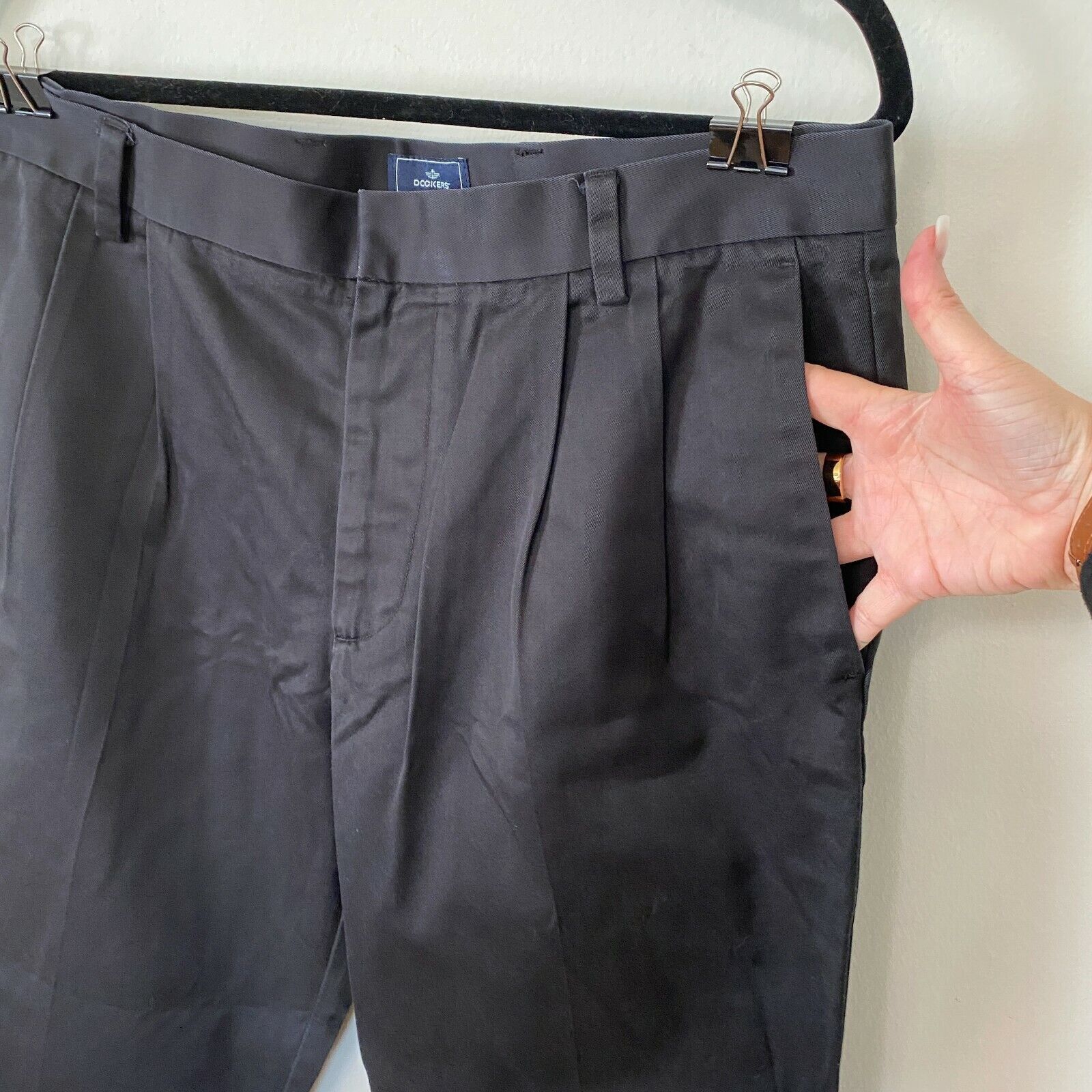 Dockers Dockers D3 Classic Pleated Black Zip Close Casual Trouser Size US 34 / EU 50 - 5 Thumbnail