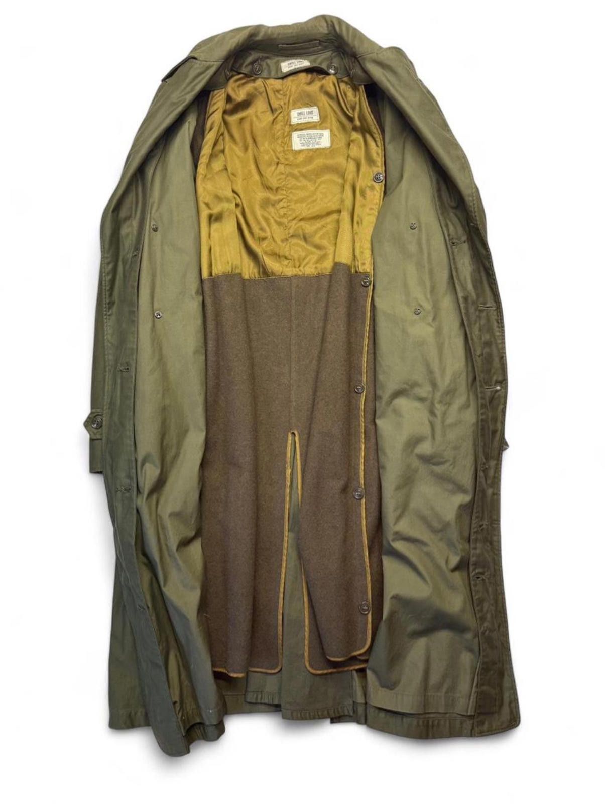 Other 1960s US Army green trench coat, wool liner and belt S/M Size US S / EU 44-46 / 1 - 2 Thumbnail