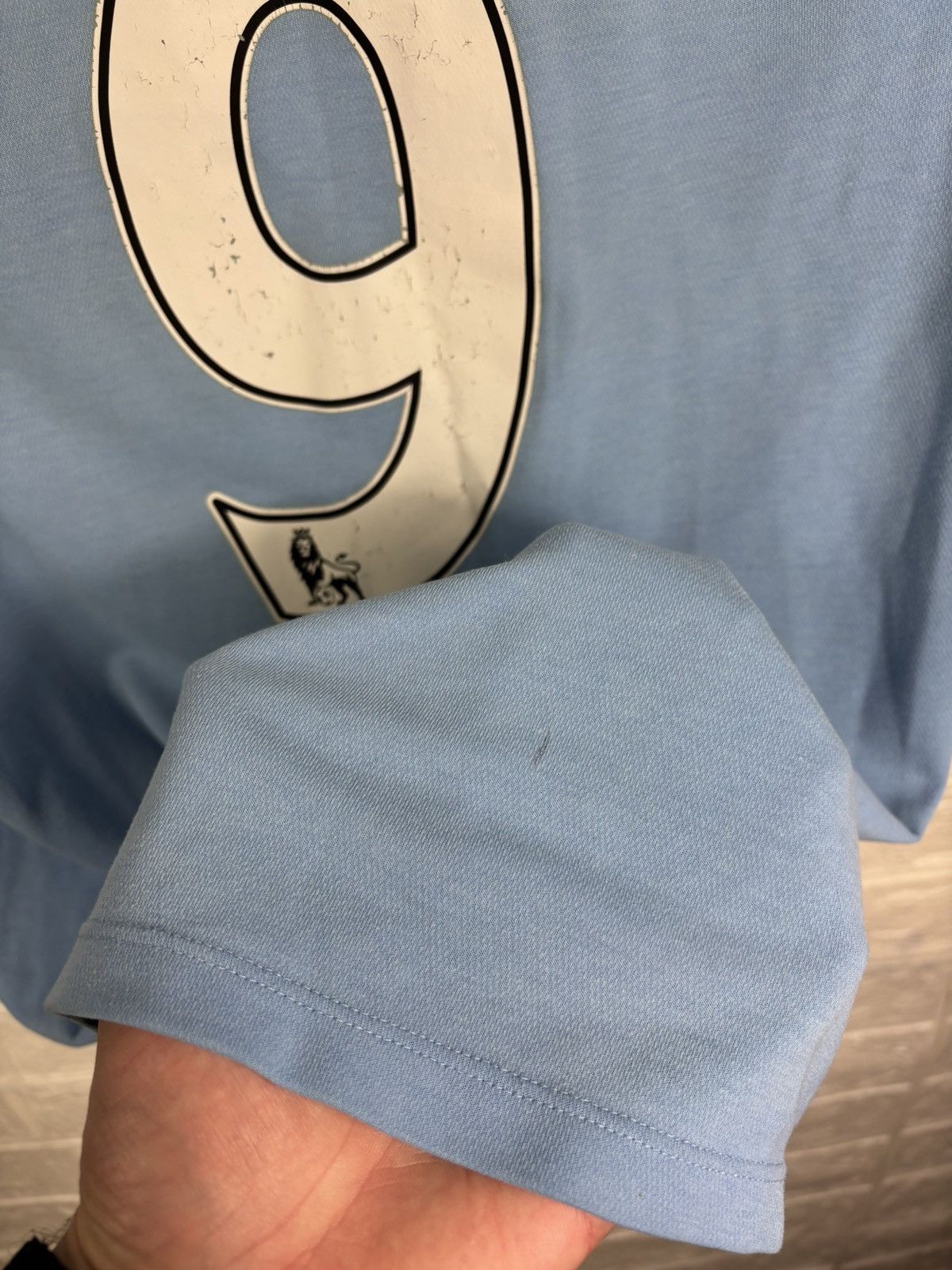 Umbro MANCHESTER CITY 2010 2011 HOME JERSEY UMBRO MEN #9 ADEBAYOR Size US L / EU 52-54 / 3 - 22 Thumbnail