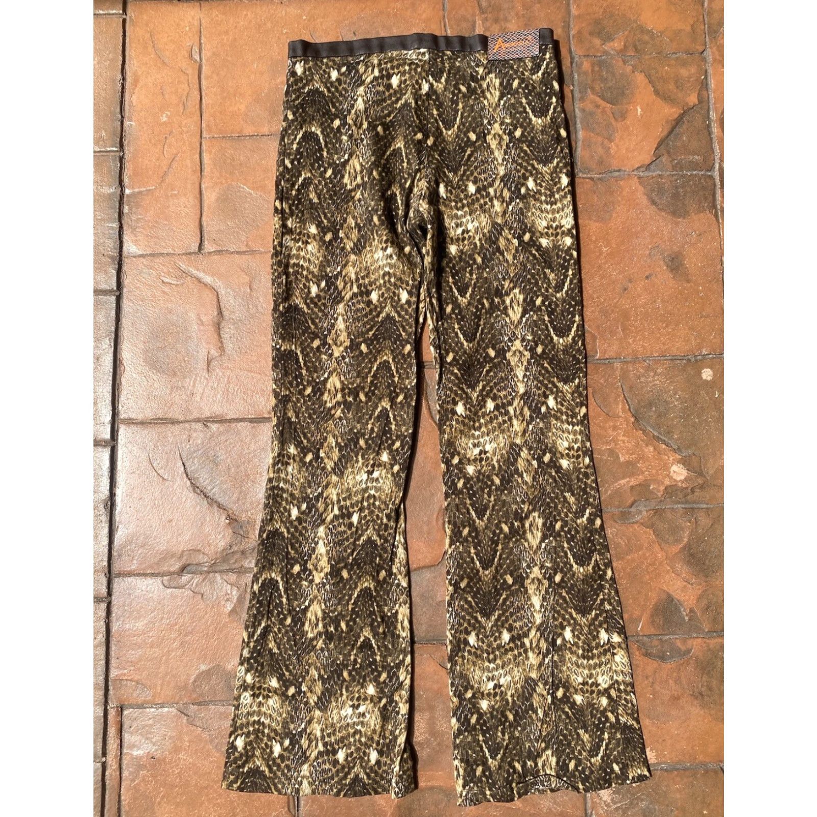 Vintage VINTAGE Amnesia Designer Jeans Flare Pants Women's Size 3 Brown Animal Print Reptile 32 Inseam France Women Size 26" / US 2 / IT 38 - 4 Thumbnail